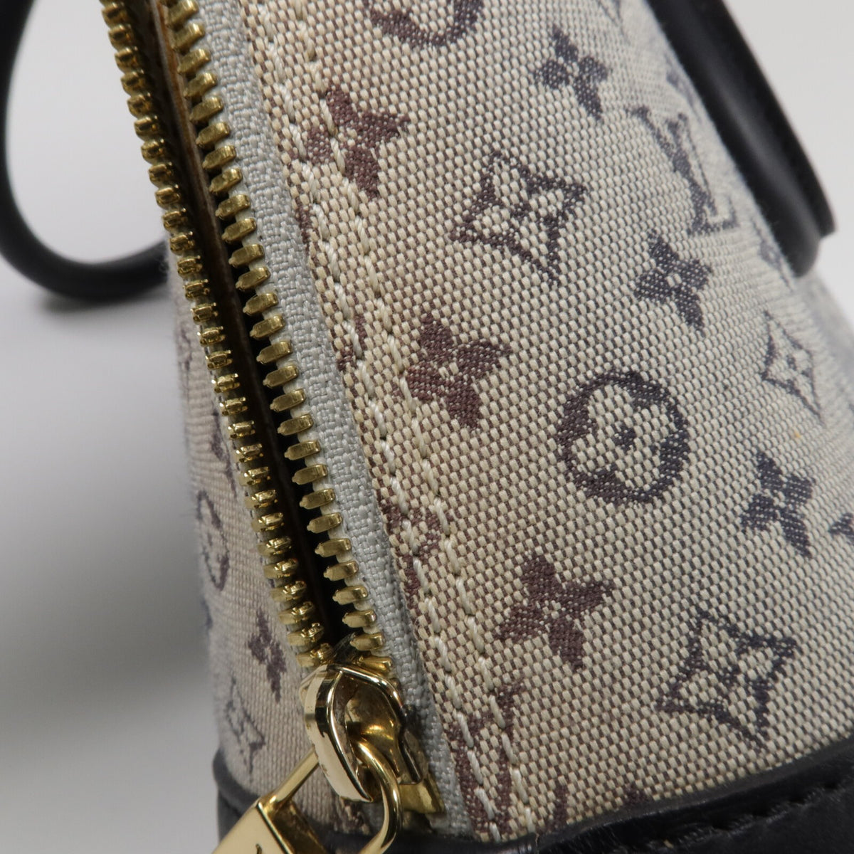 Louis Vuitton Alma Haut Handbag - Navy, Canvas