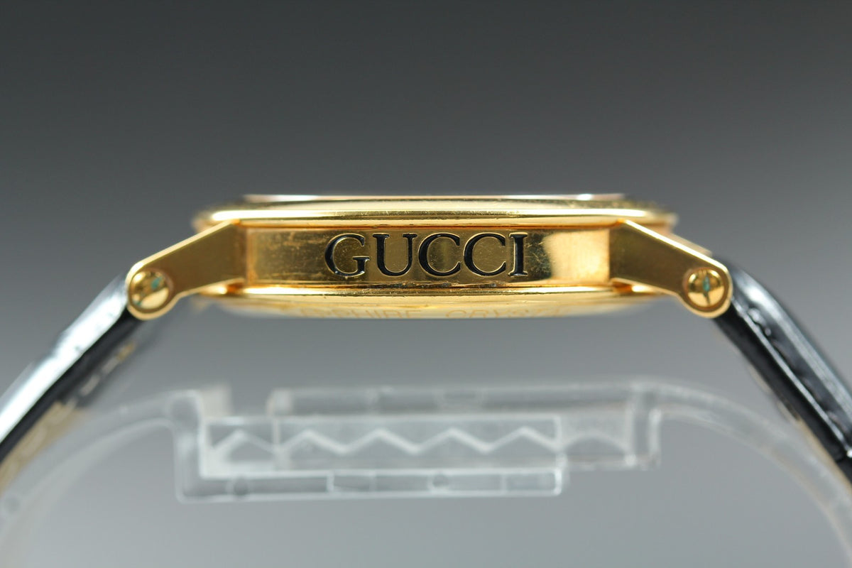 Gucci 7200M Wristwatch - White, Stainless Steel