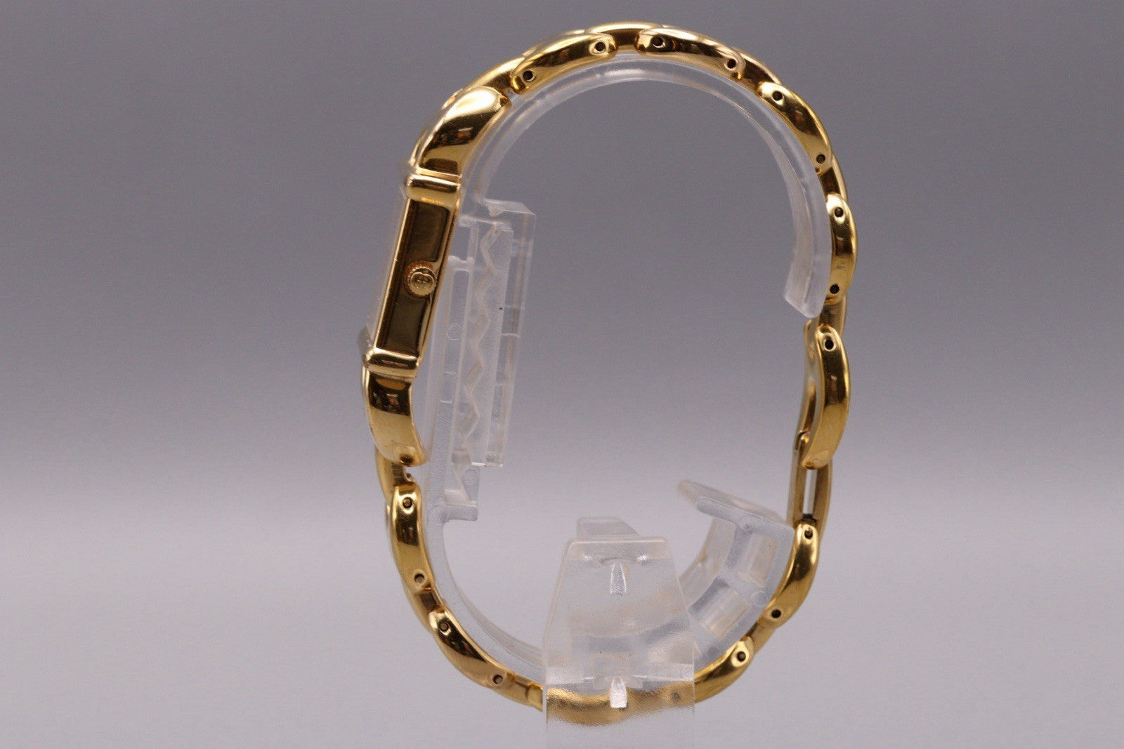 Gucci 1800L Wristwatch - Gold, Stainless Steel- מגיע עם הקופסה והרצועות!