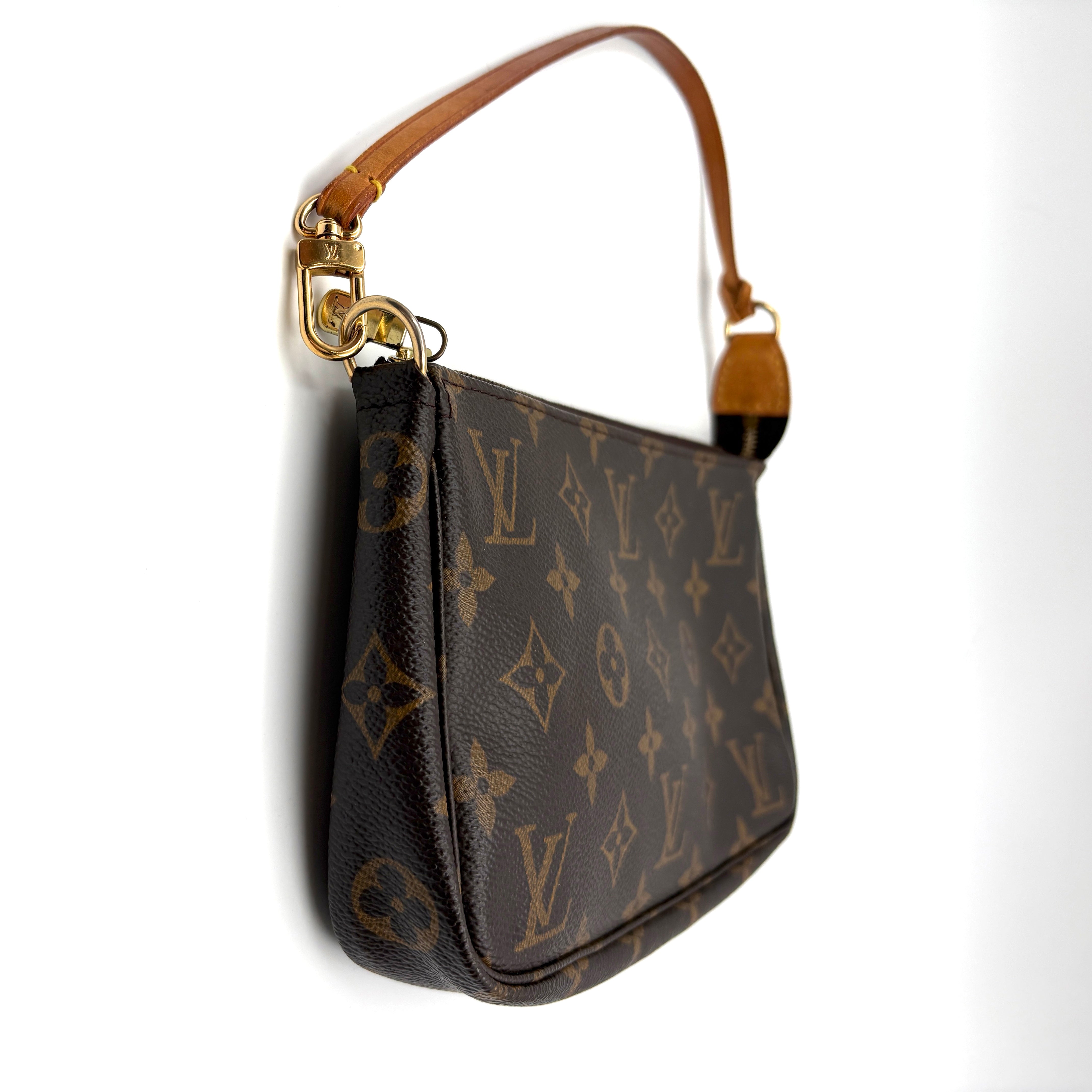 Louis Vuitton Pochette accessoires