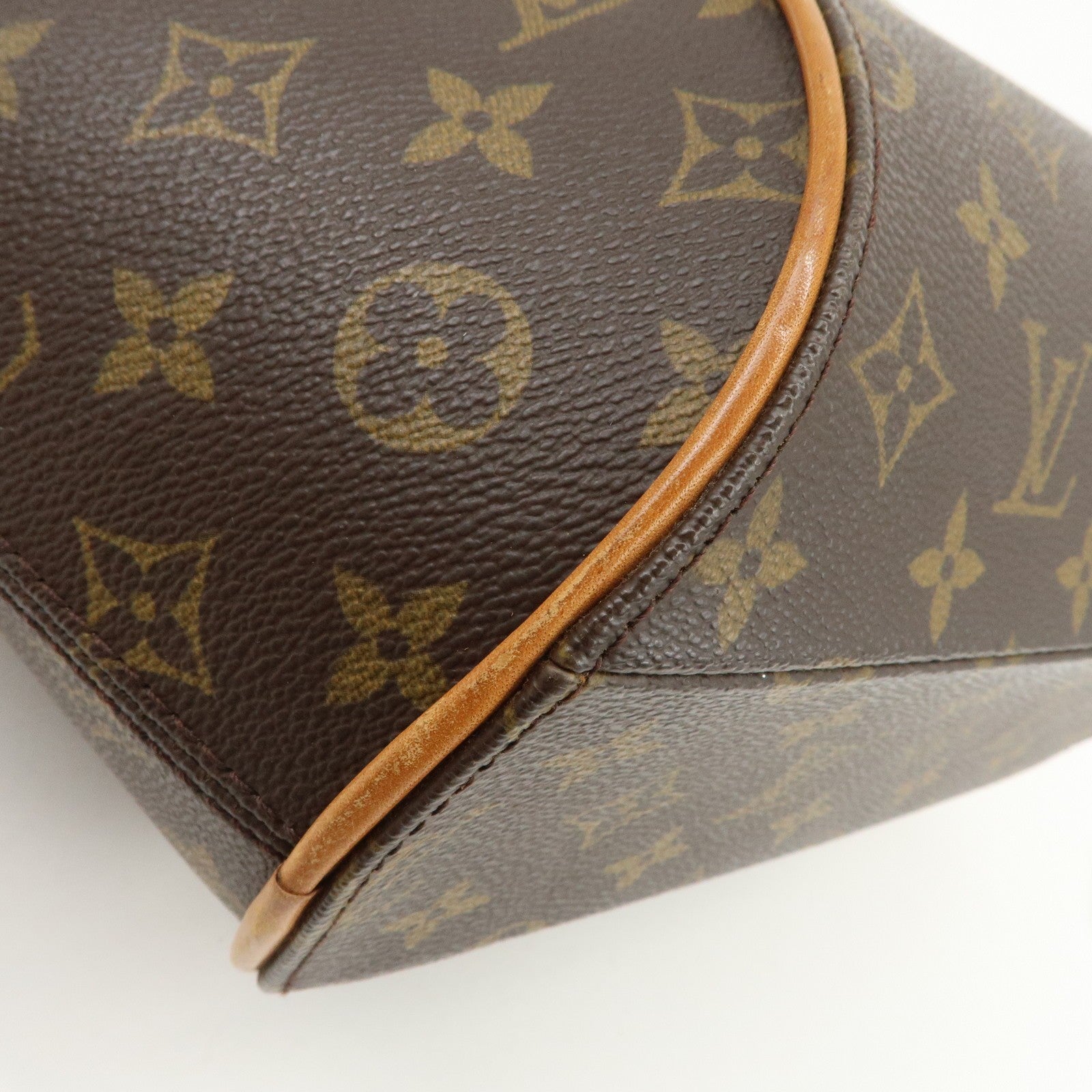 Louis Vuitton Monogram Ellipse MM Handbag - Brown, Monogram Canvas