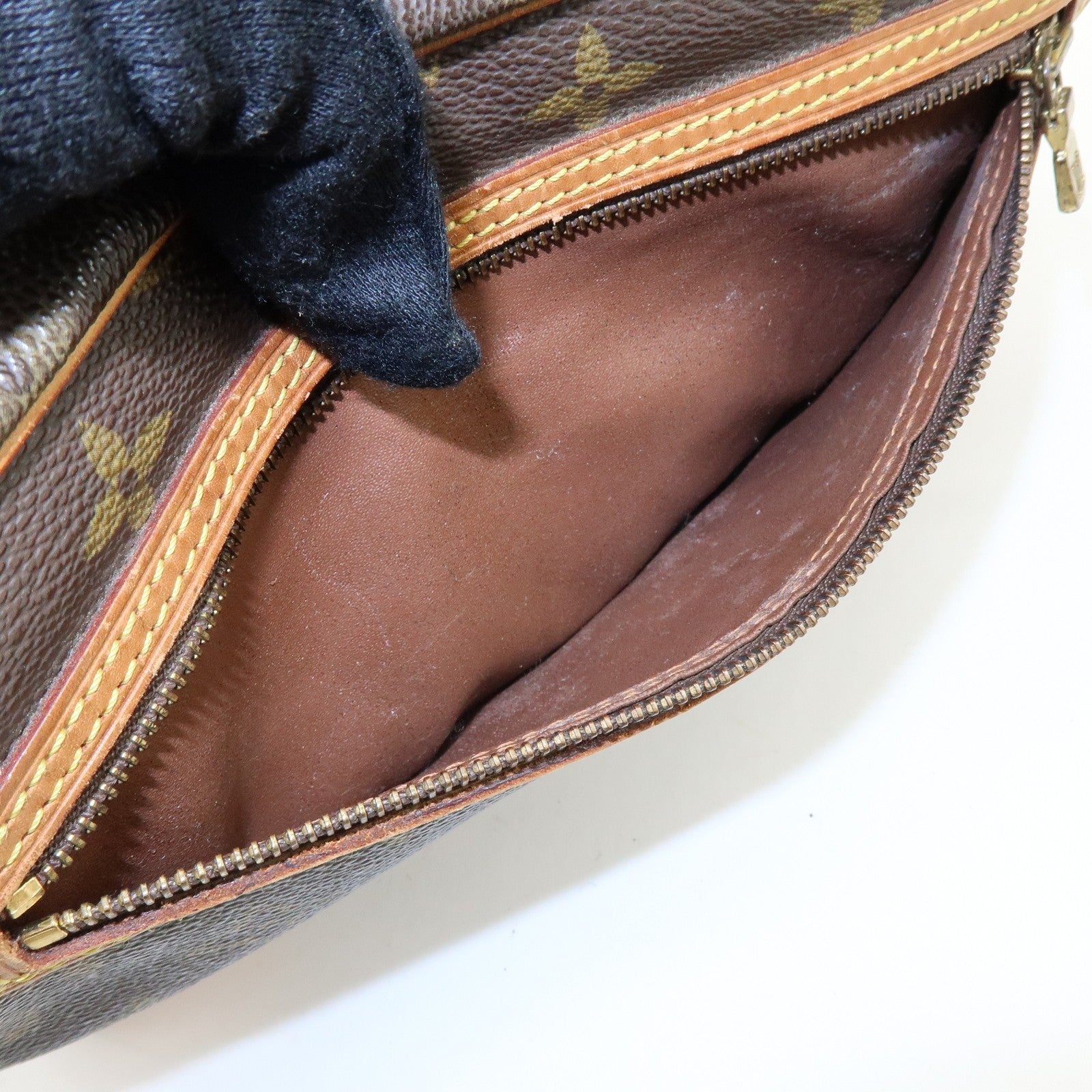 Louis Vuitton Clutch Bag - Monogram, Monogram Canvas