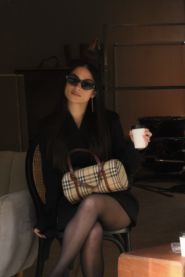 BURBERRY Nova Check Hand Bag- קשה להשגה!
