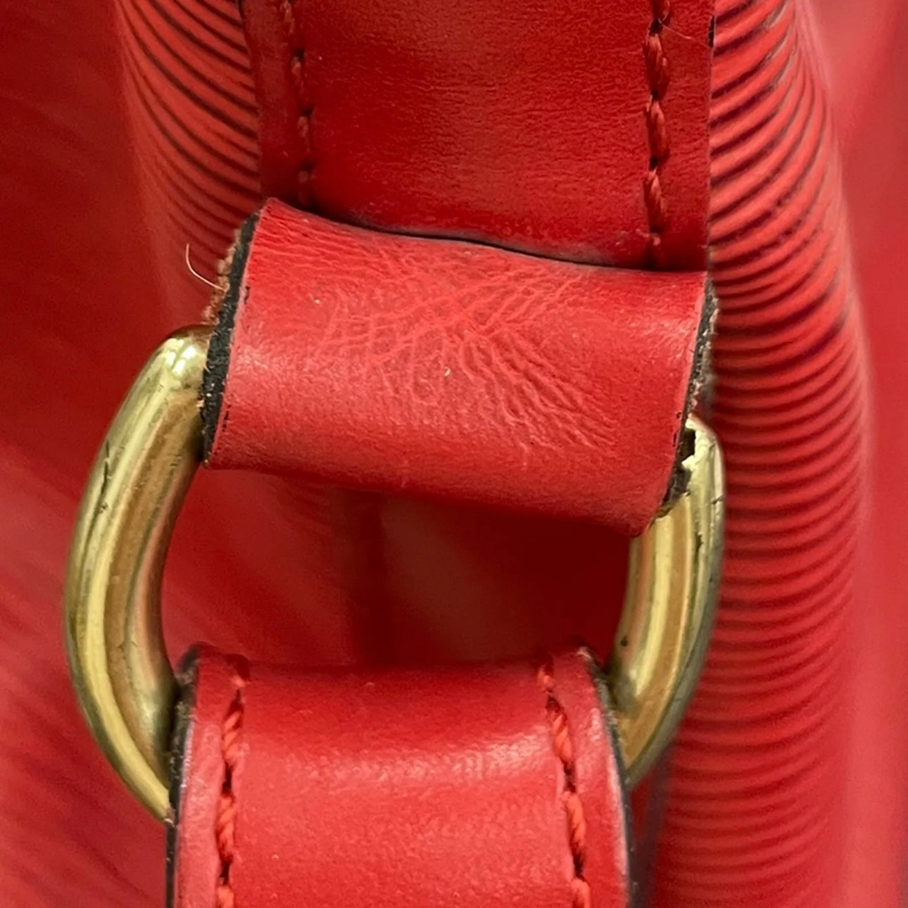 Noe Epi Leather Shoulder Bag