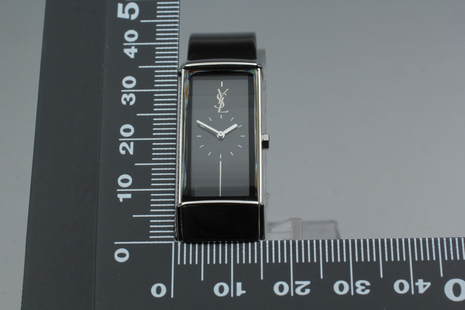 Yves Saint Laurent 5421-H05551 Watch - Black, Metal