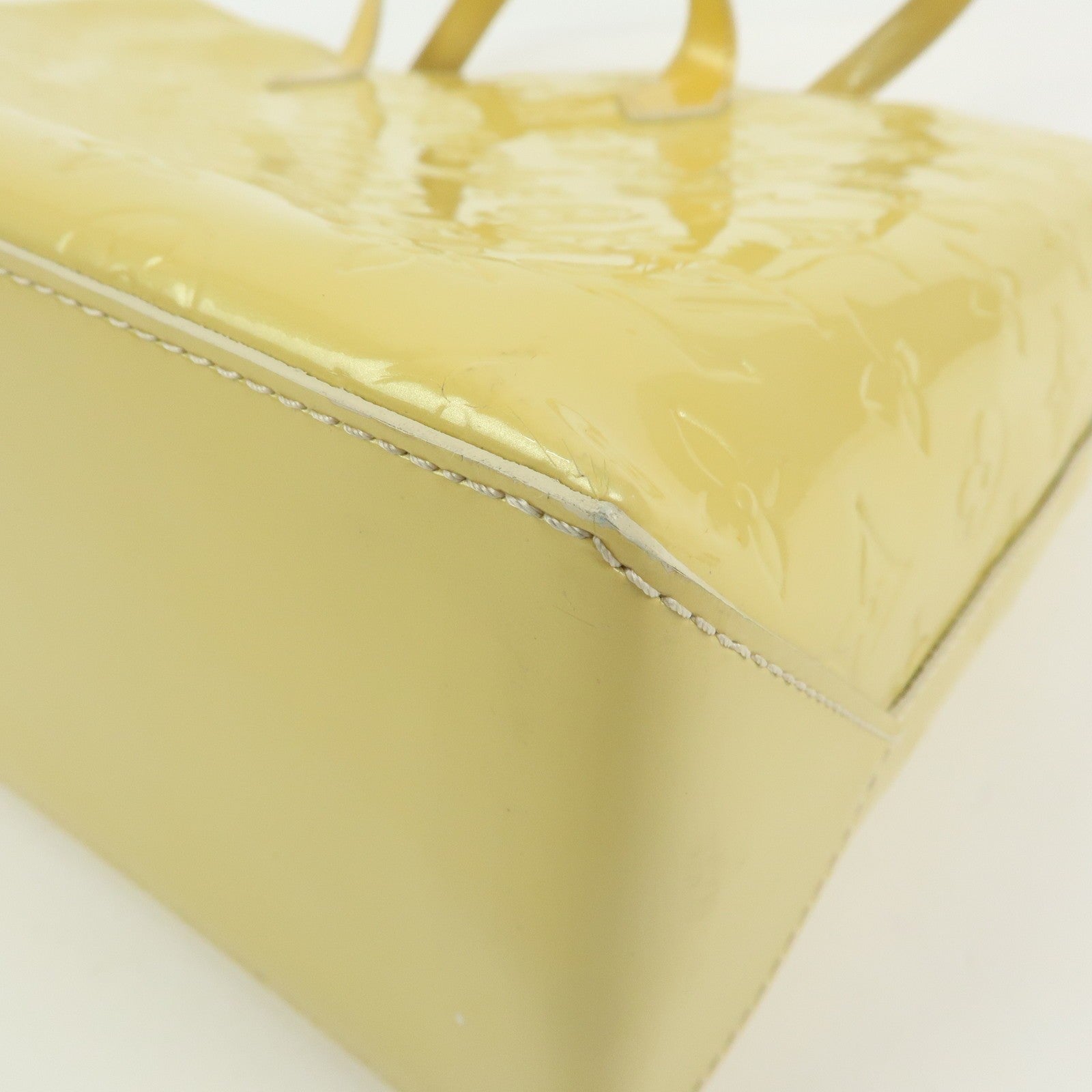 Louis Vuitton Tote Bag - Blanc Corail, Vernis Leather