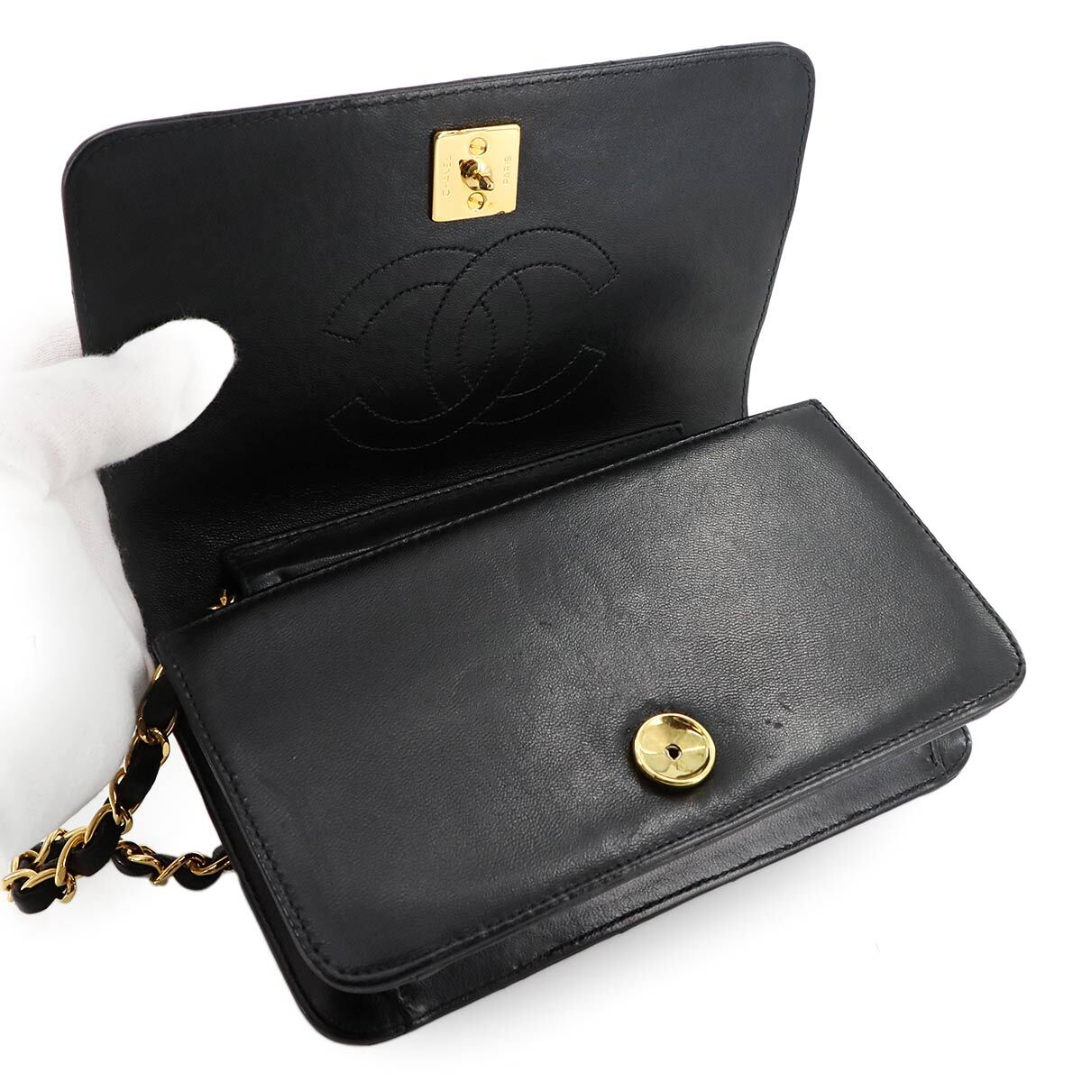 Chanel Matelasse Chain Shoulder Bag - Black, Leather