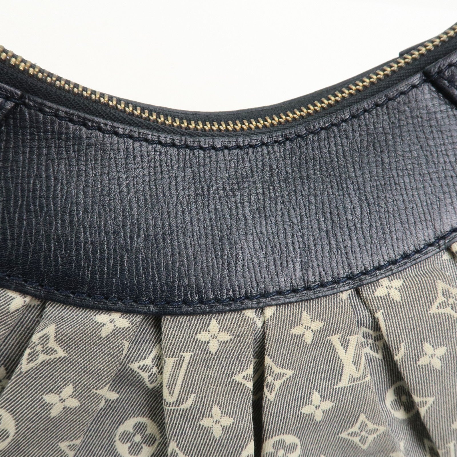 Louis Vuitton Shoulder Bag - Ancre, Monogram Idylle Canvas