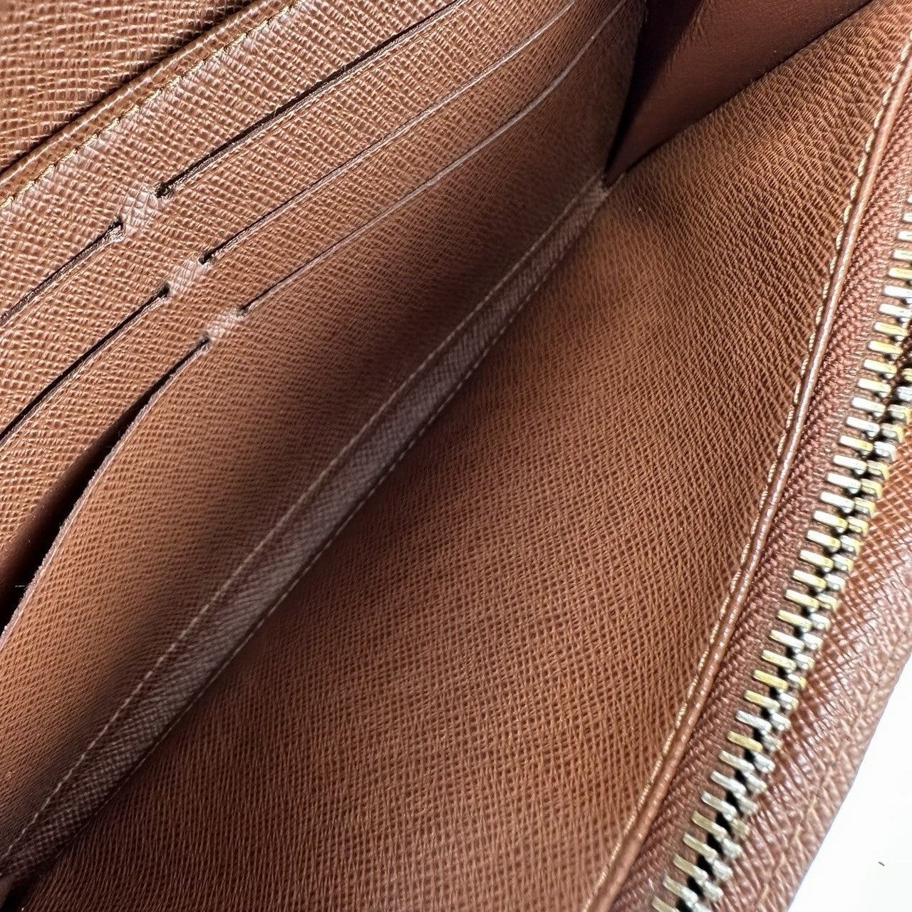 Louis Vuitton Portefeuille Sarah Wallet - Brown, Leather