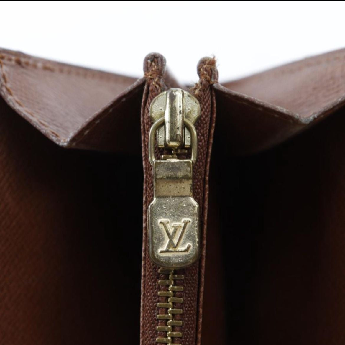 LOUIS VUITTON Portonet Zip Bi-Fold Wallet