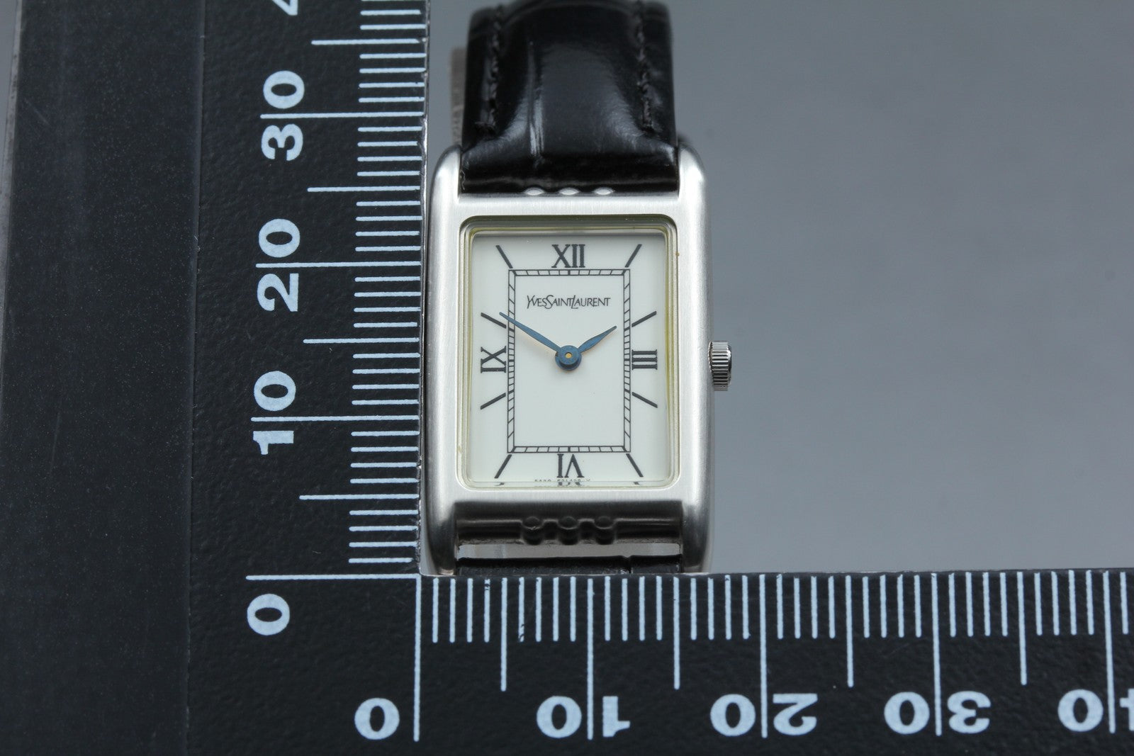 Yves Saint Laurent 5420-F46878 Wristwatch - White, Stainless Steel