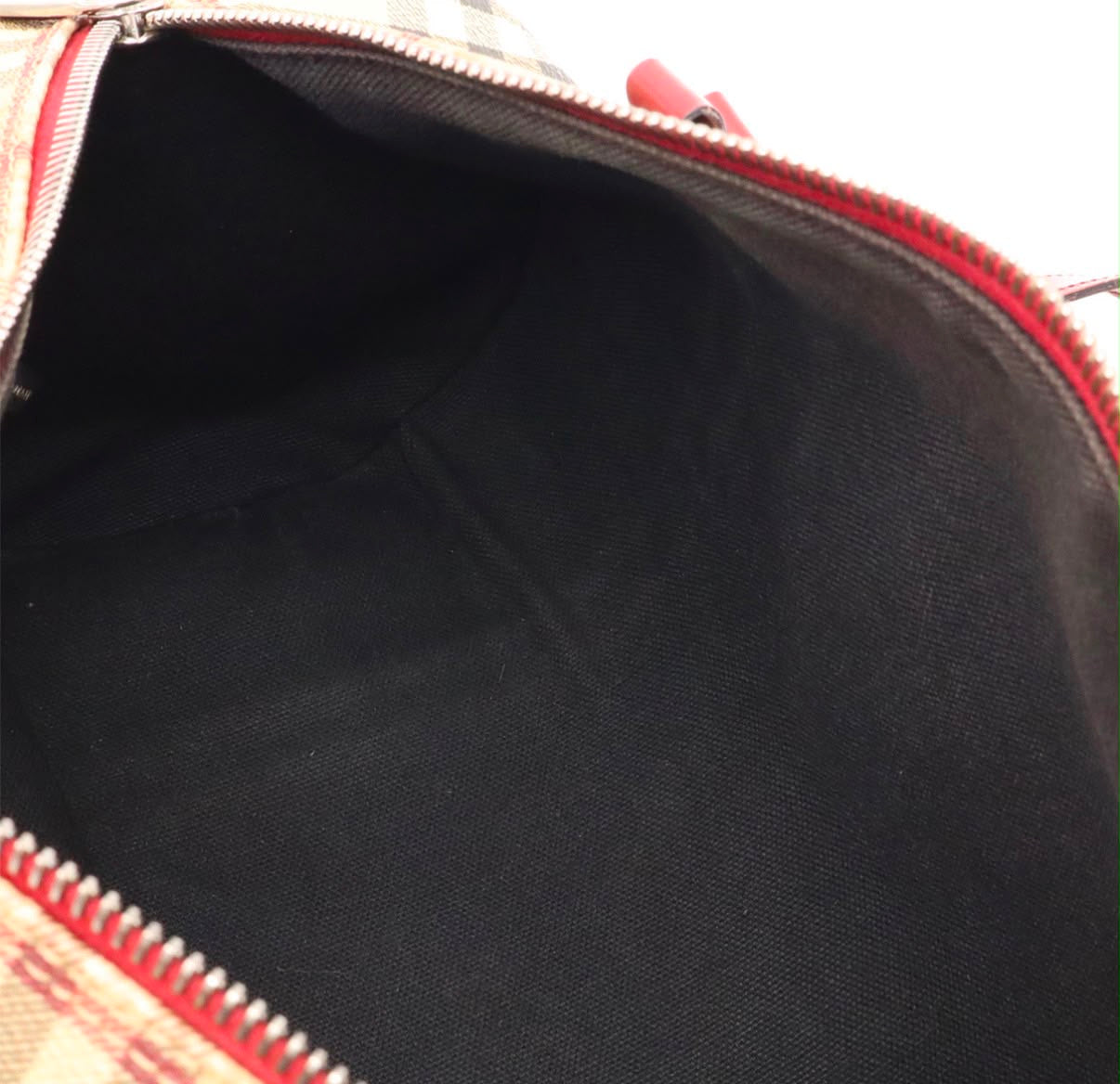 Burberry round bag- red- קשה מאד להשגה!