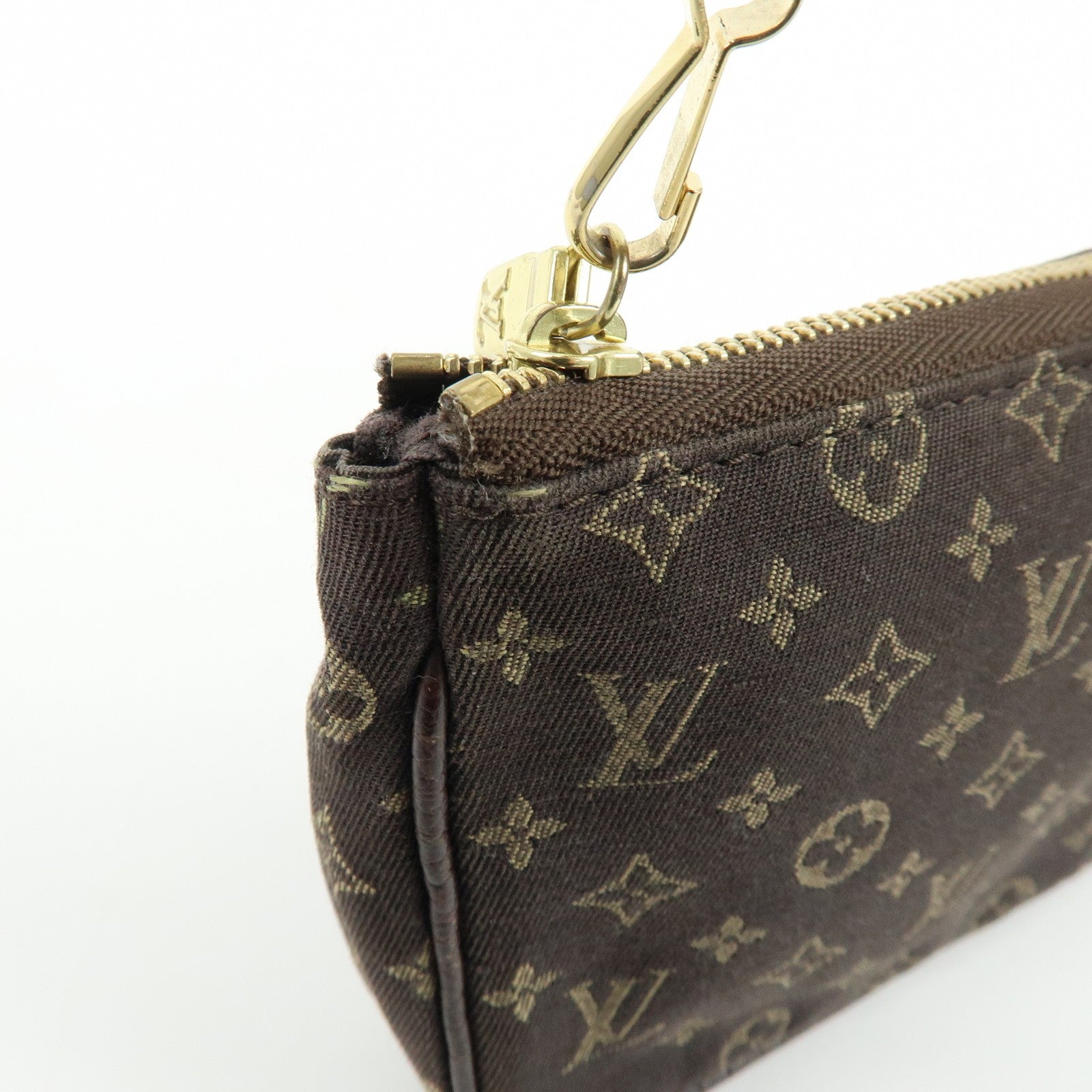 Louis Vuitton Monogram Mini Lin Pouch - Ebene, Canvas