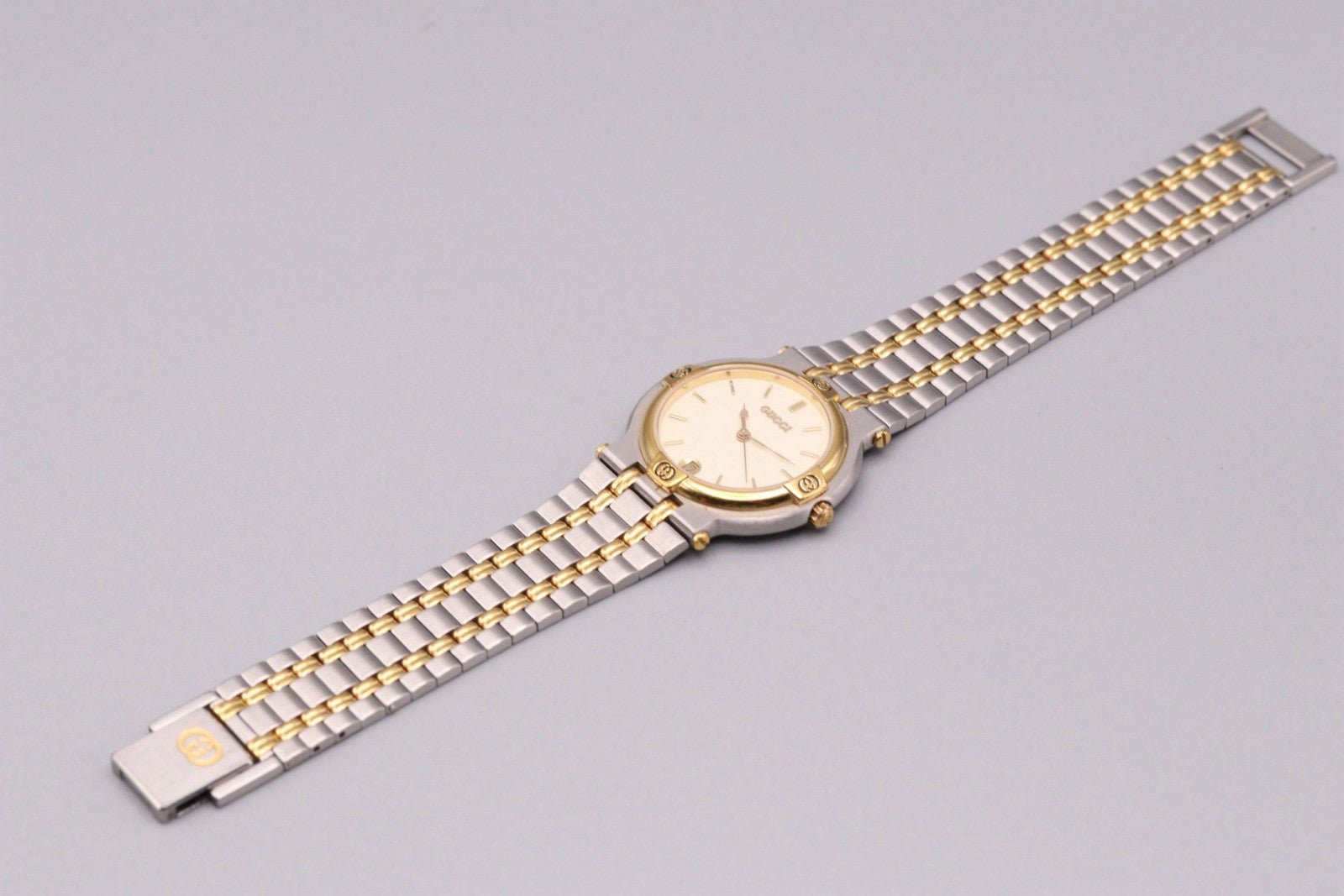 Gucci 9000M Wristwatch - Gold, Silver, Stainless Steel