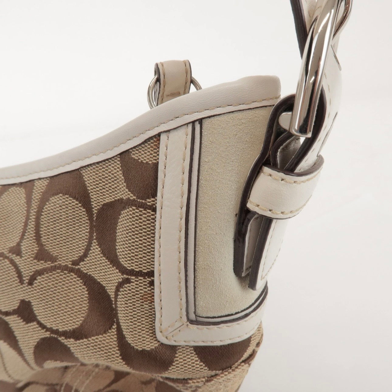 Coach signature White and beige Shoulder Bag- RARE!