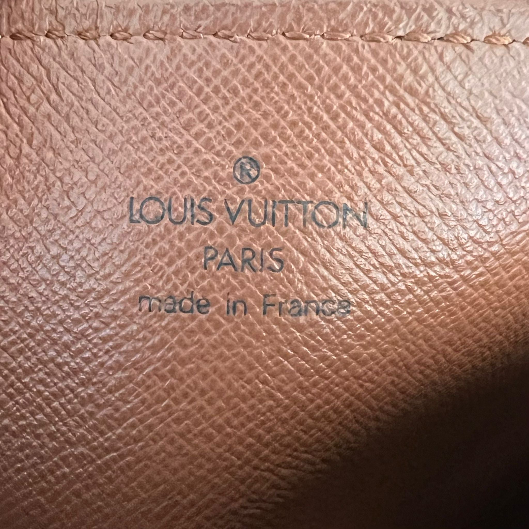 Louis Vuitton Papillon 26
