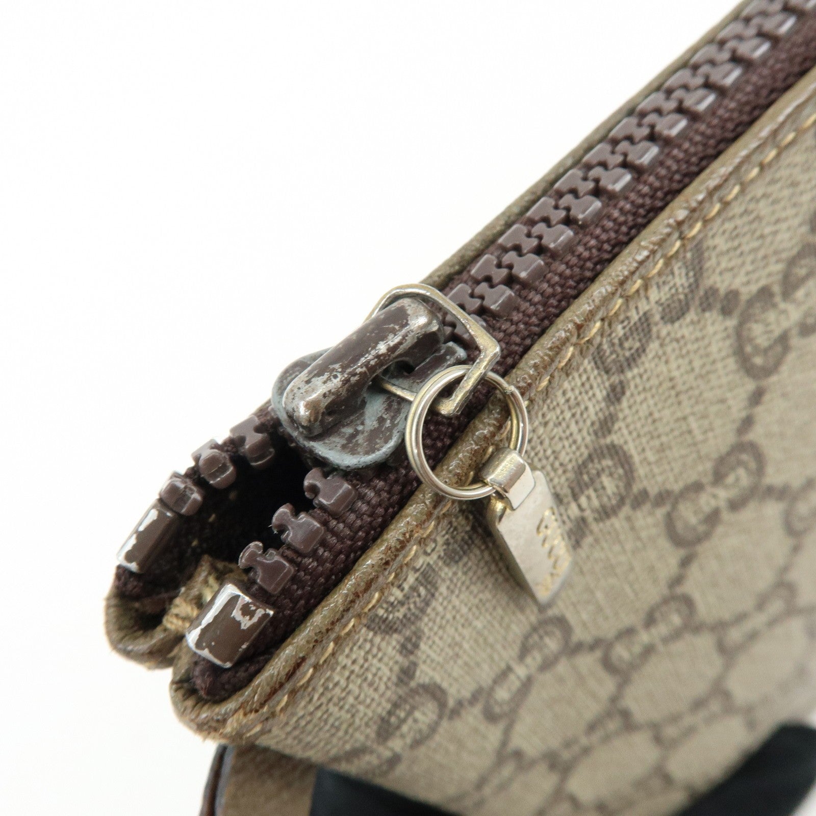 Gucci GG Plus Clutch Bag - Beige, Leather