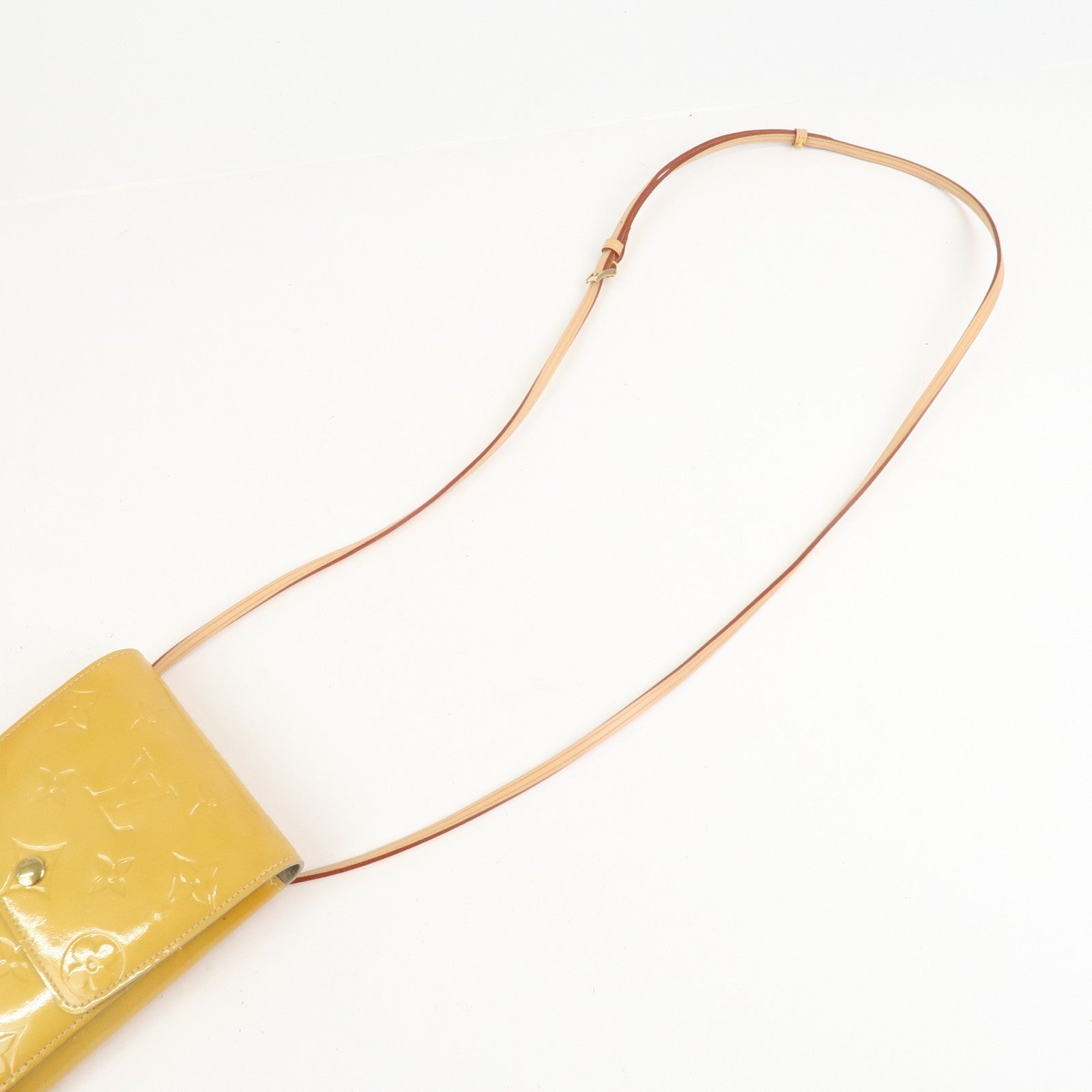 Louis Vuitton Shoulder Bag - Beige, Vernis Leather