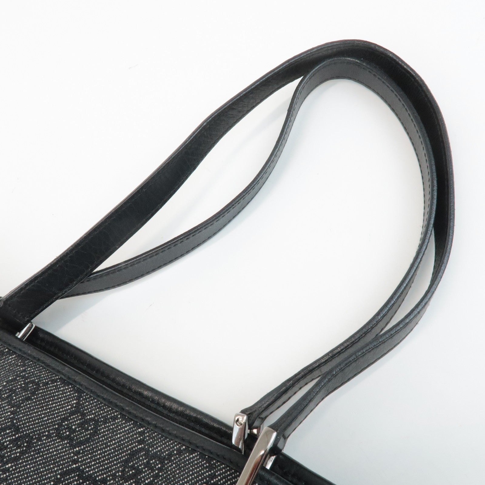 Gucci GG Canvas Tote Bag - Black, Leather