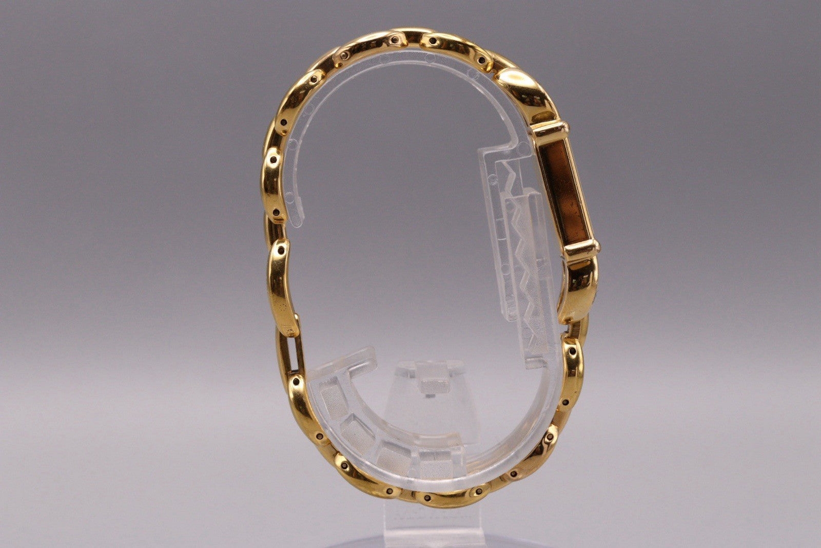 Gucci 1800L Wristwatch - Gold, Stainless Steel- מגיע עם הקופסה והרצועות!