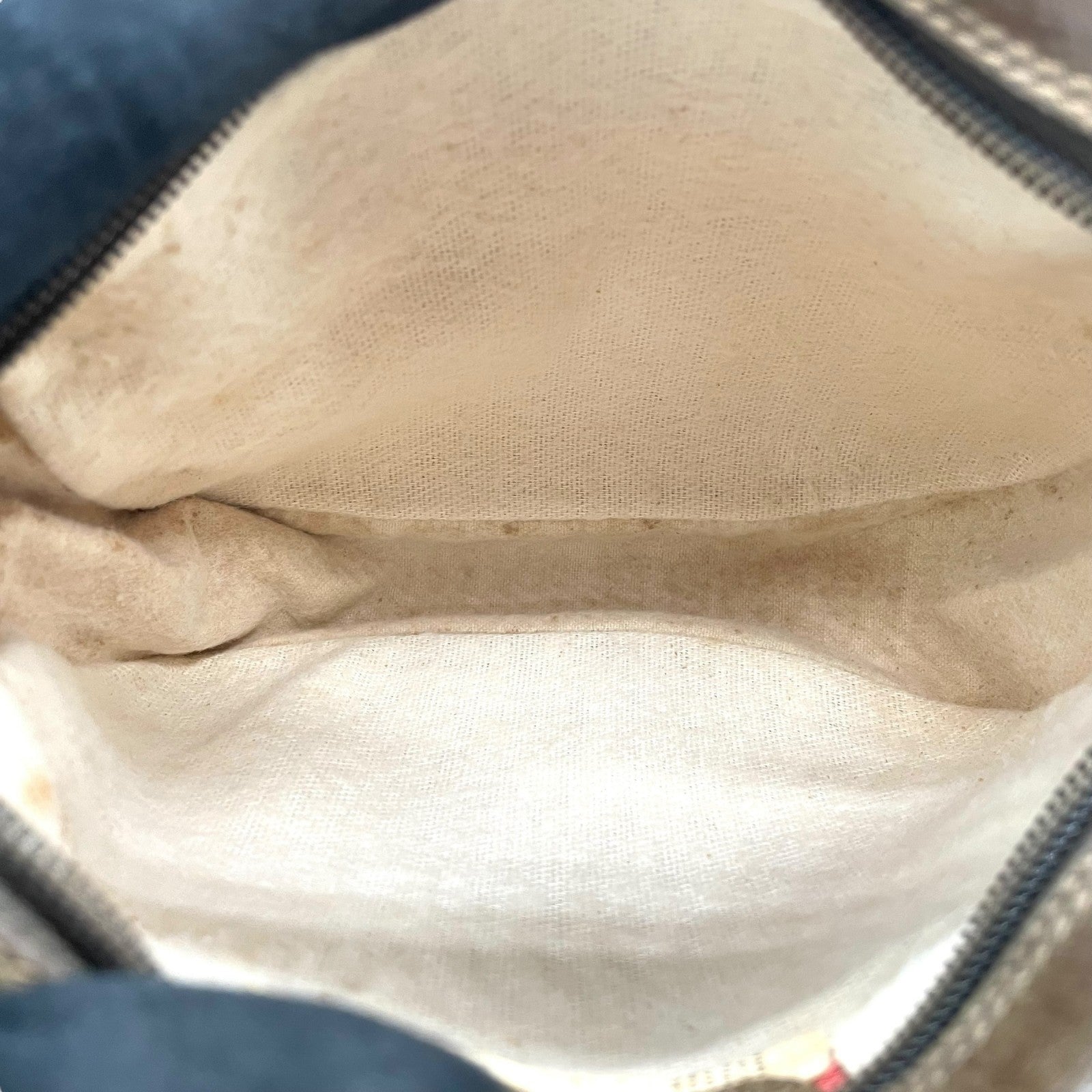 Gucci GG Supreme Shoulder Bag - Brown, PVC Leather