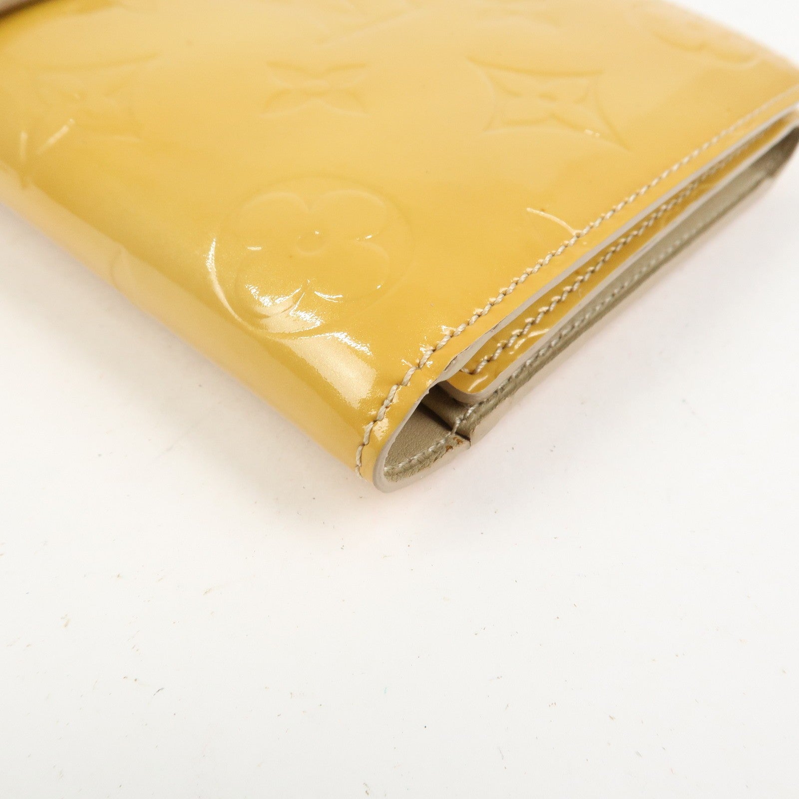 Louis Vuitton Shoulder Bag - Beige, Vernis Leather