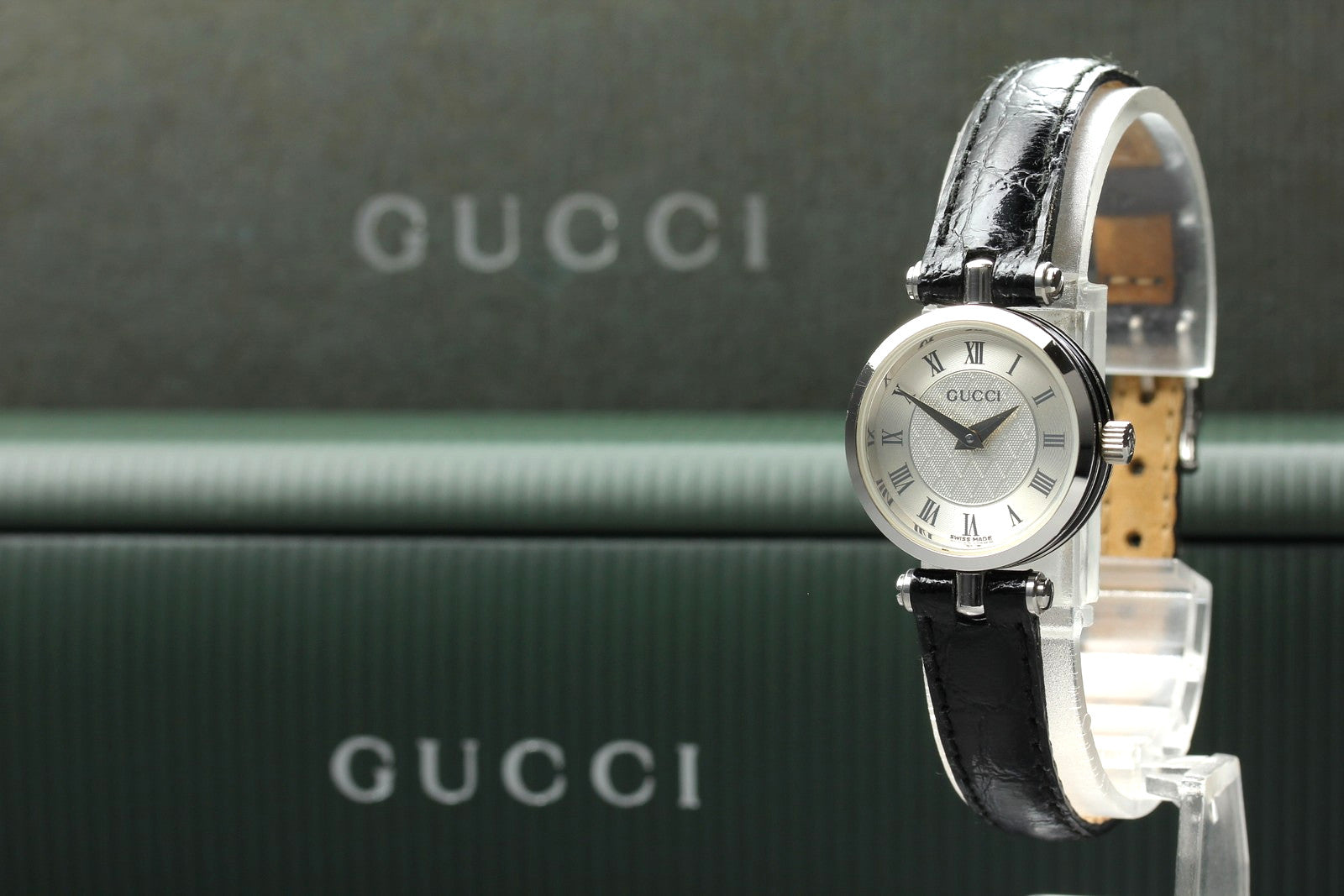 Gucci 2040L Watch - Black and Silver, Stainless Steel and Leather