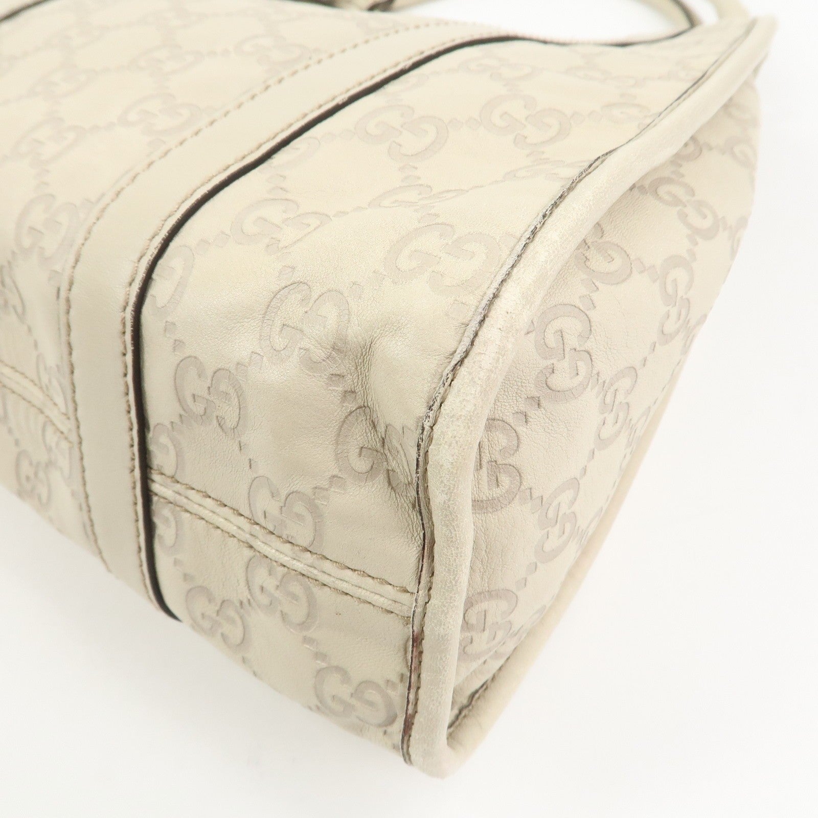 Gucci Guccissima Shoulder Hand Bag - Ivory, Leather 