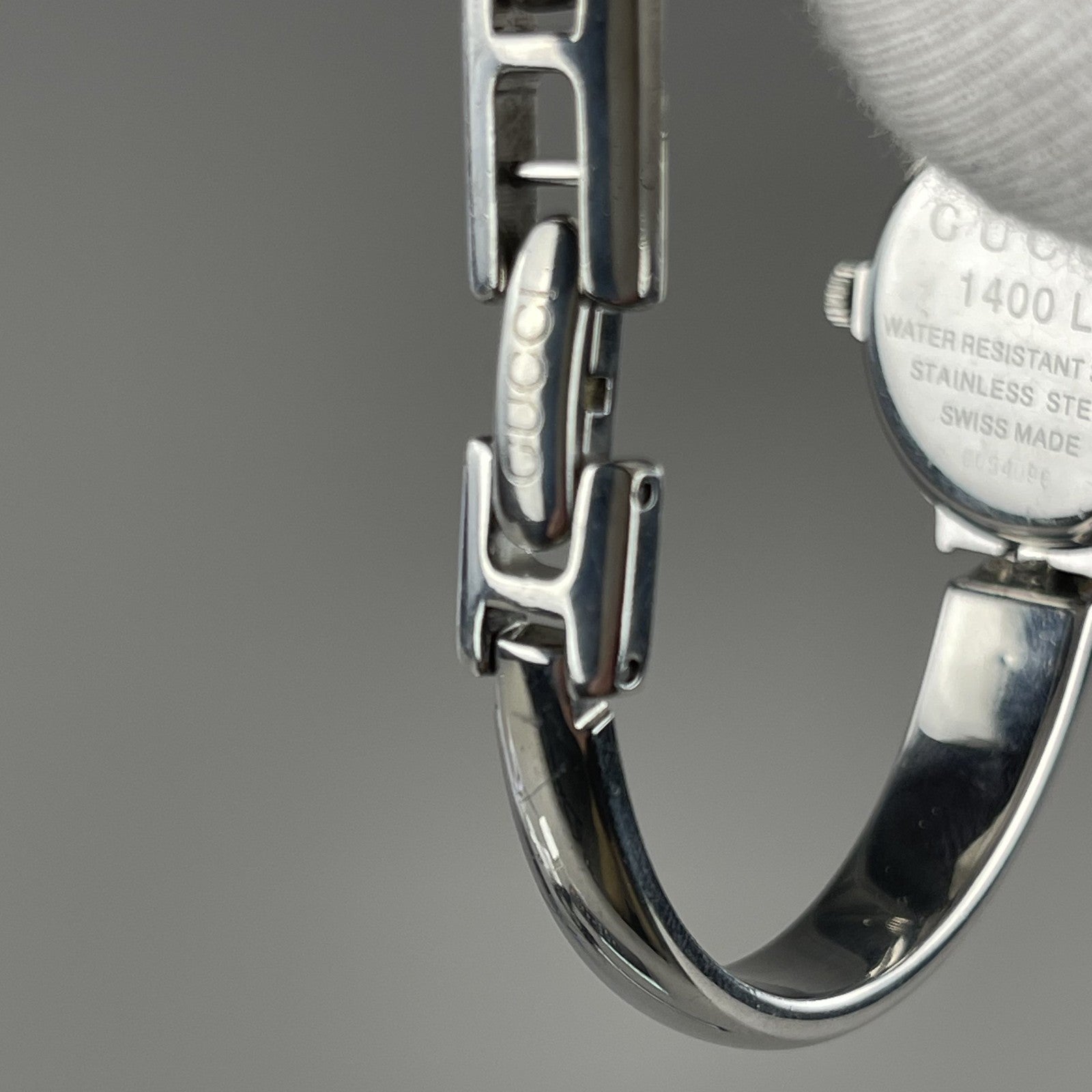 Gucci 1400L Wristwatch - Black, Stainless Steel