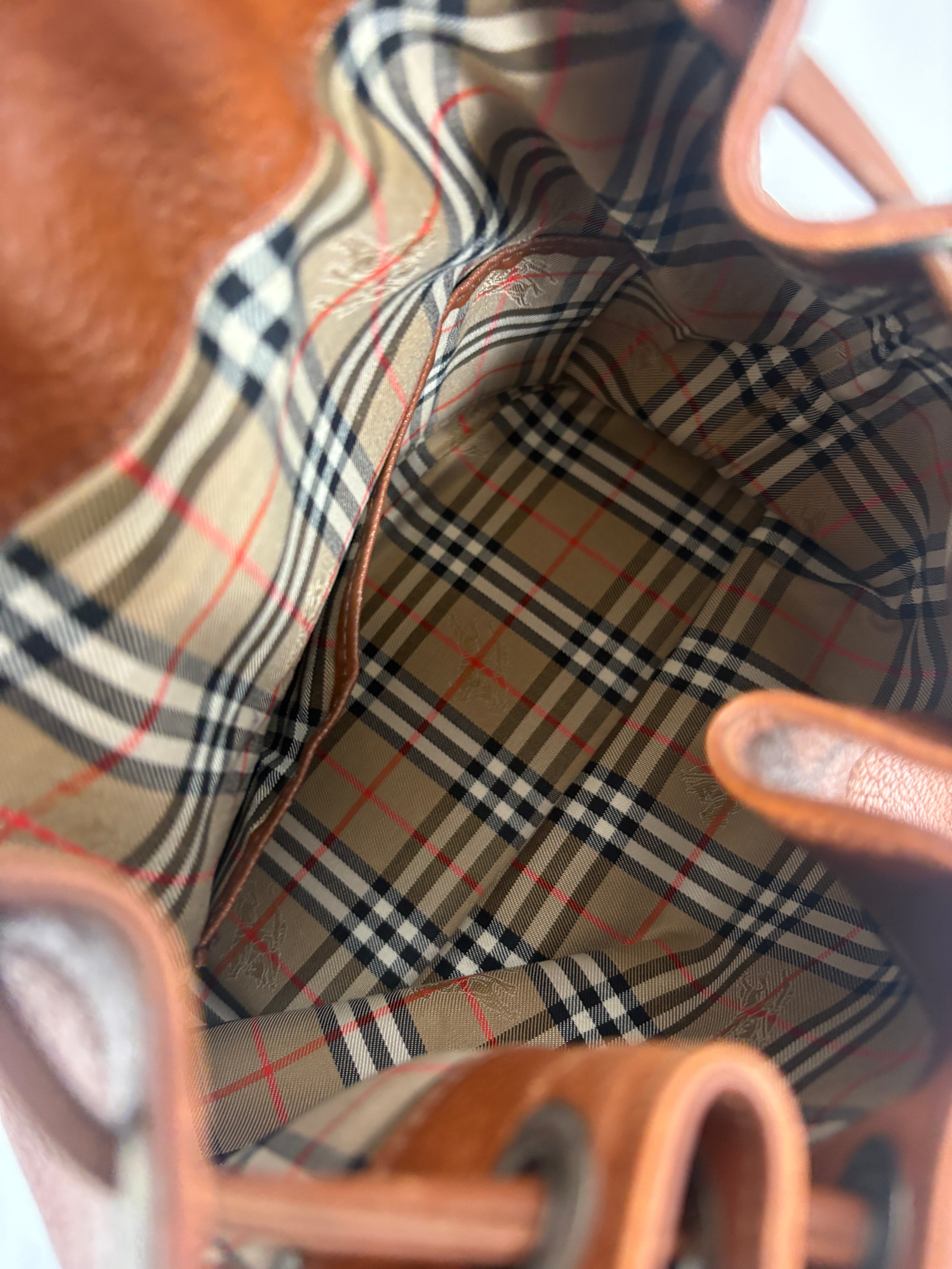 Burberry Bucket Shoulder bag