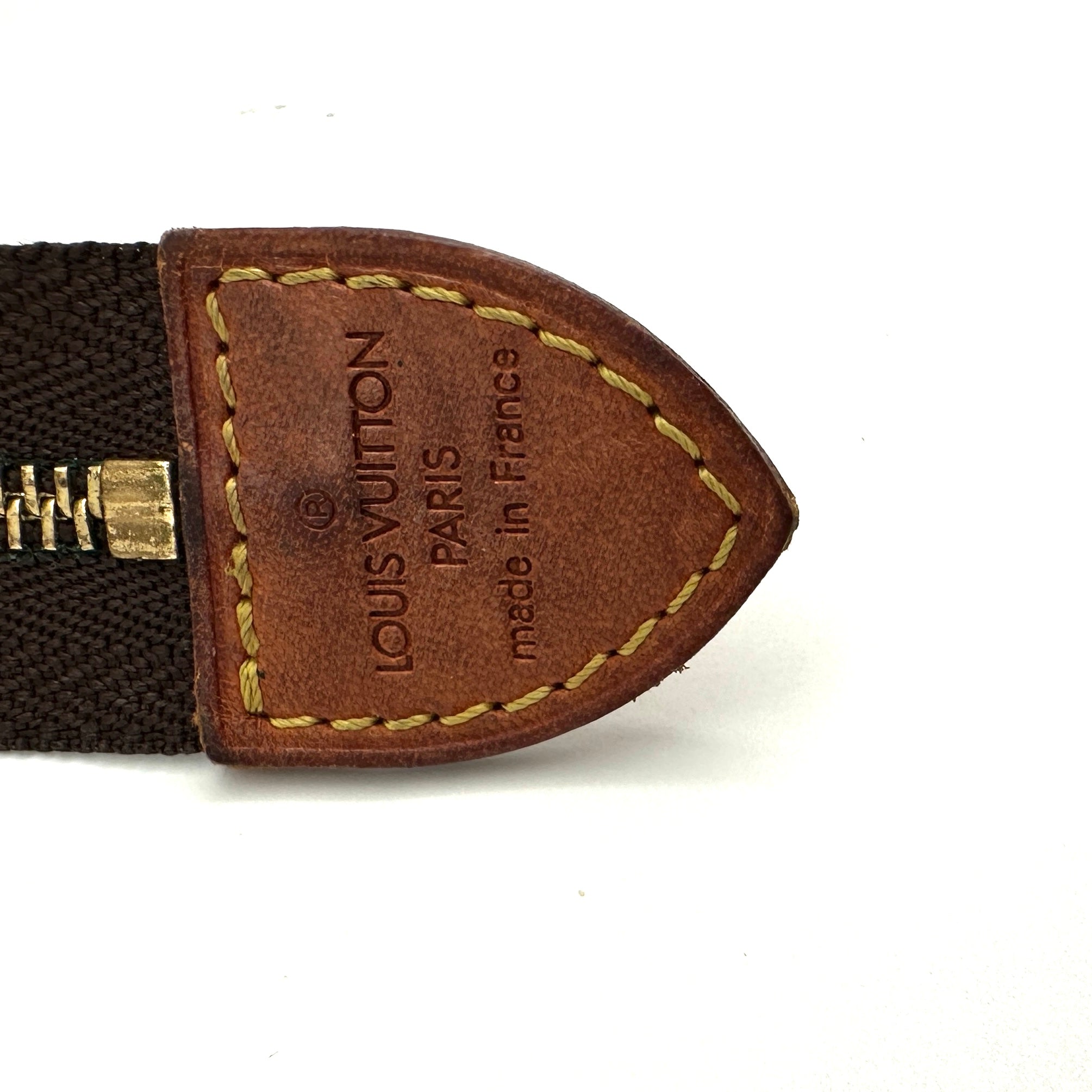 Cosmetics clutch
