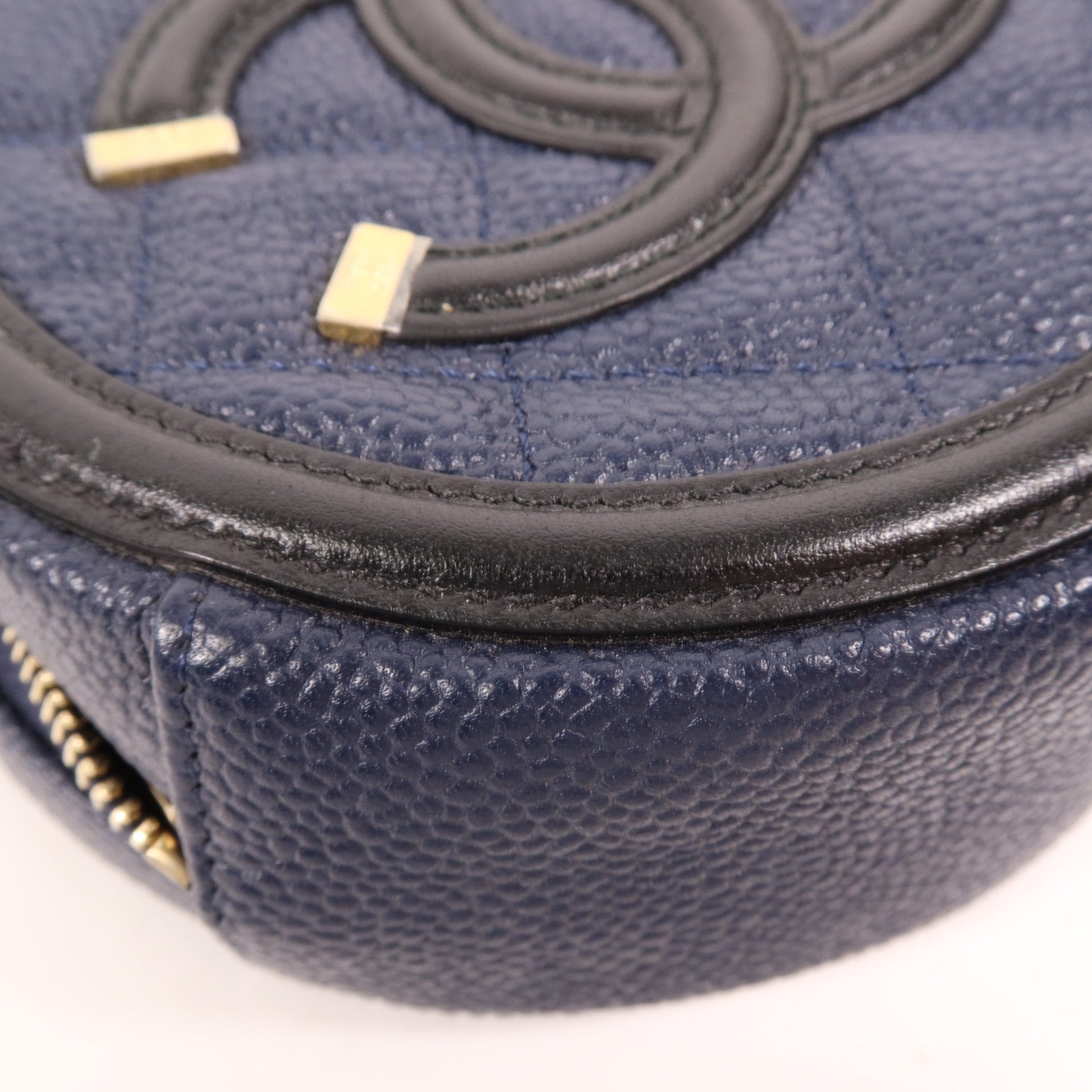 Chanel CC GHW Filigree Round Chain Shoulder Bag - Navy/Black, Calfskin Leather