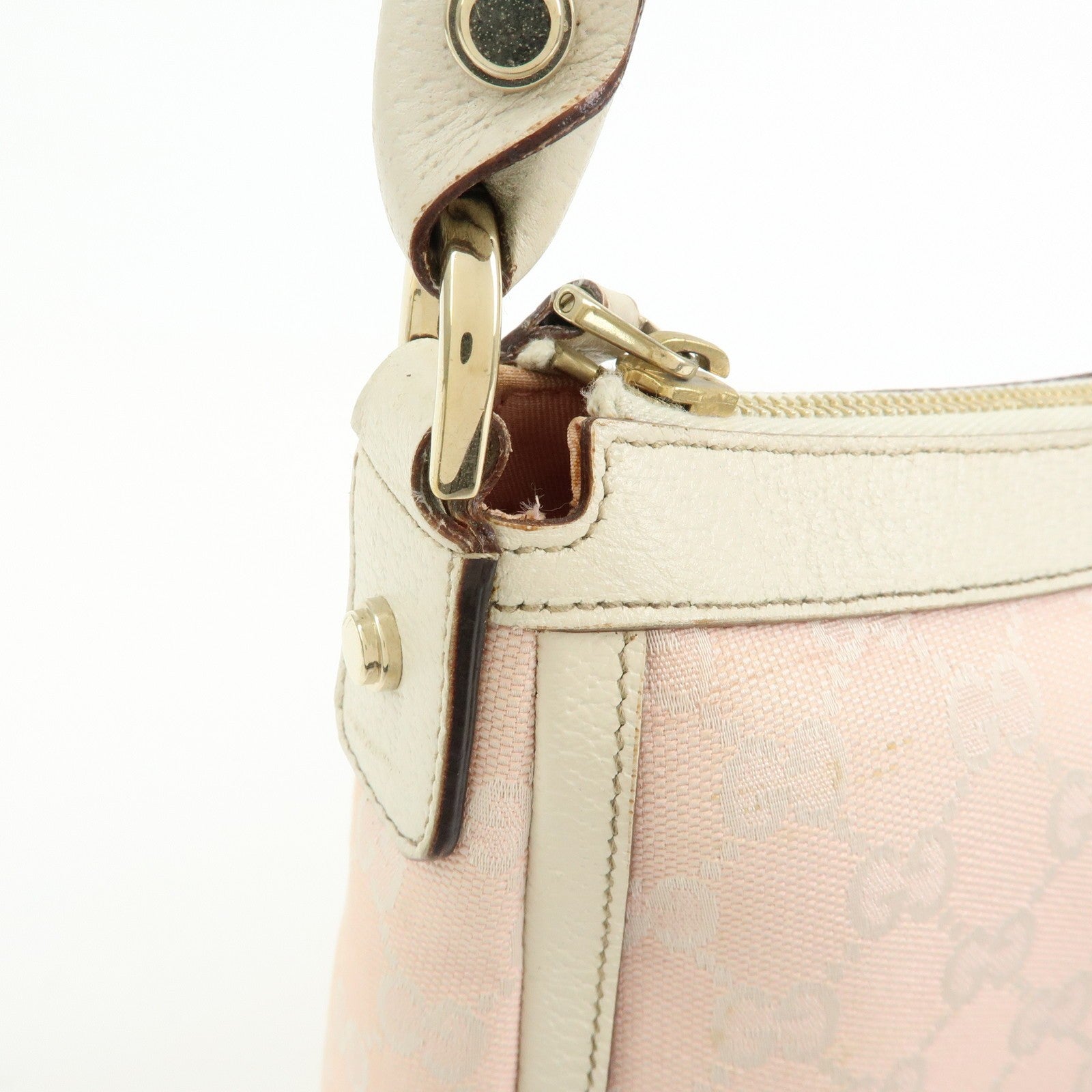 Gucci GG Canvas Shoulder Bag - Pink White, Canvas 