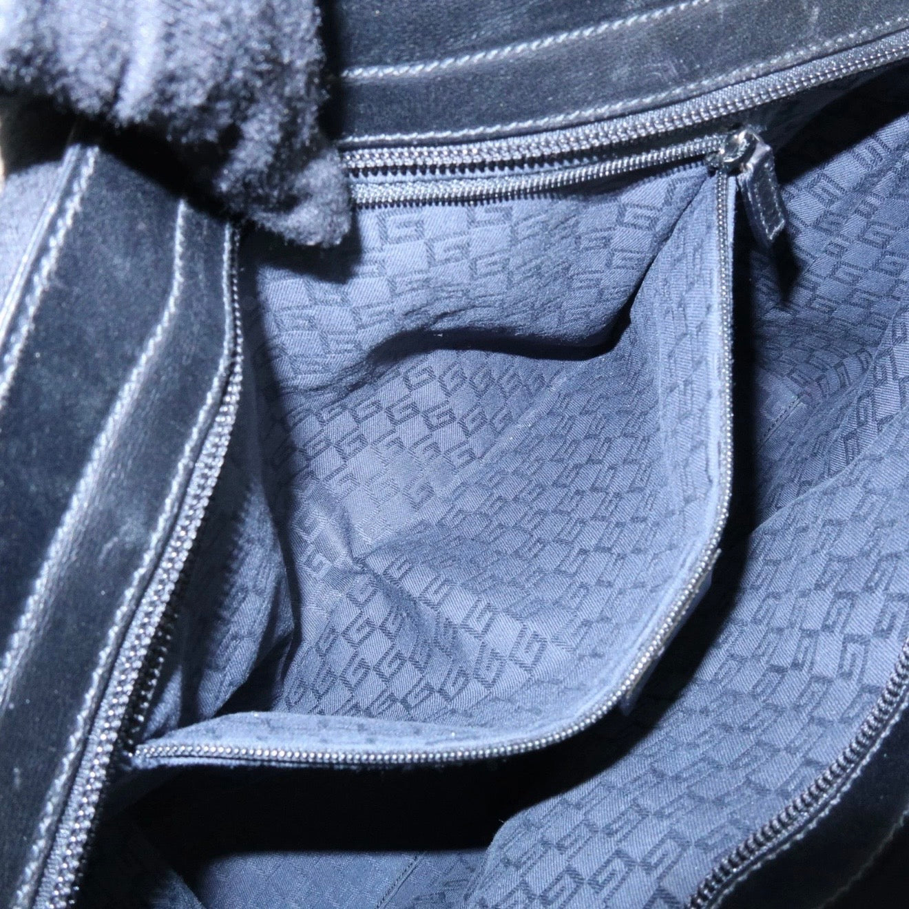 Gucci Shoulder Bag - Black, Suede Leather