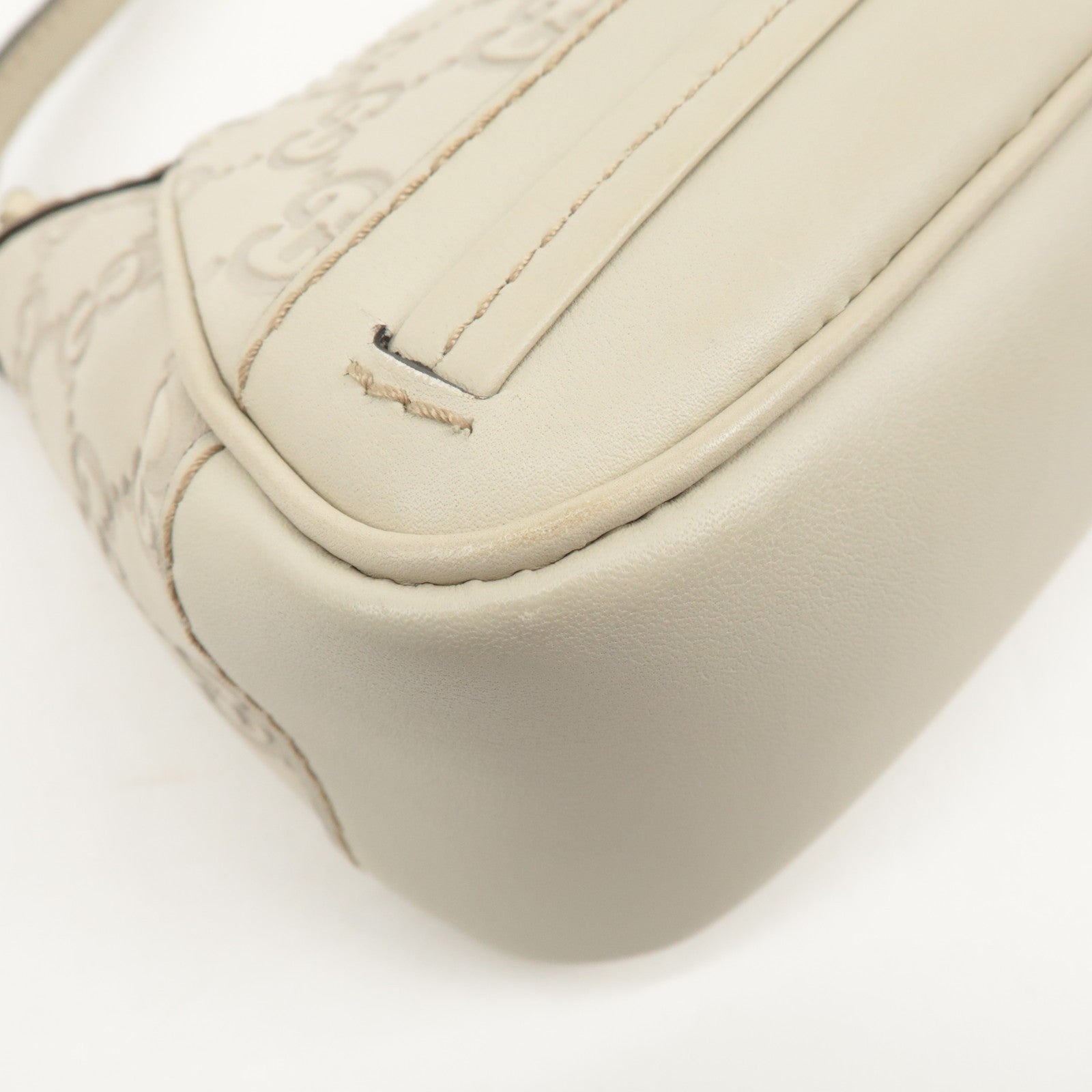 Gucci Hand Bag - Ivory, Leather