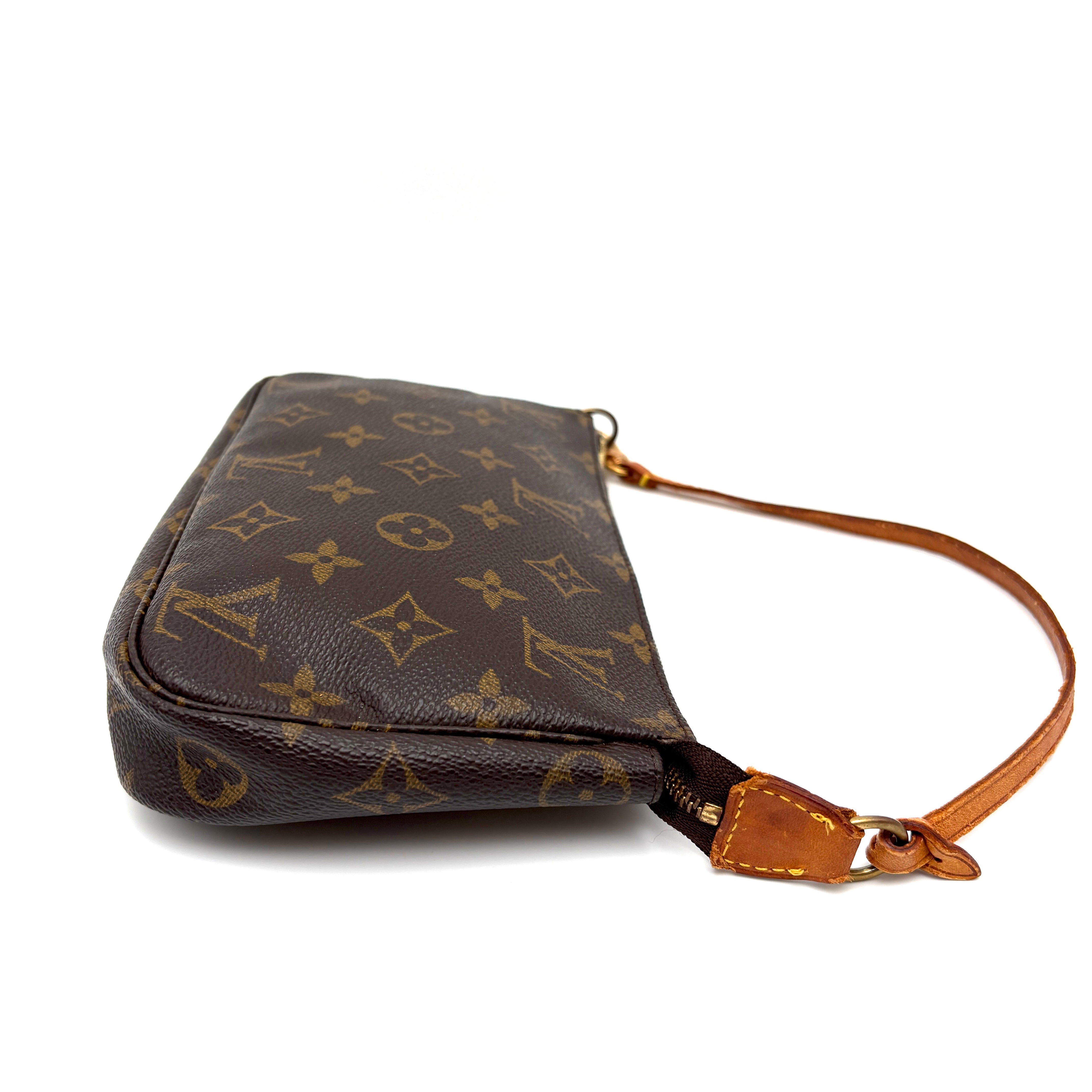 Louis Vuitton Pochette Accessories
