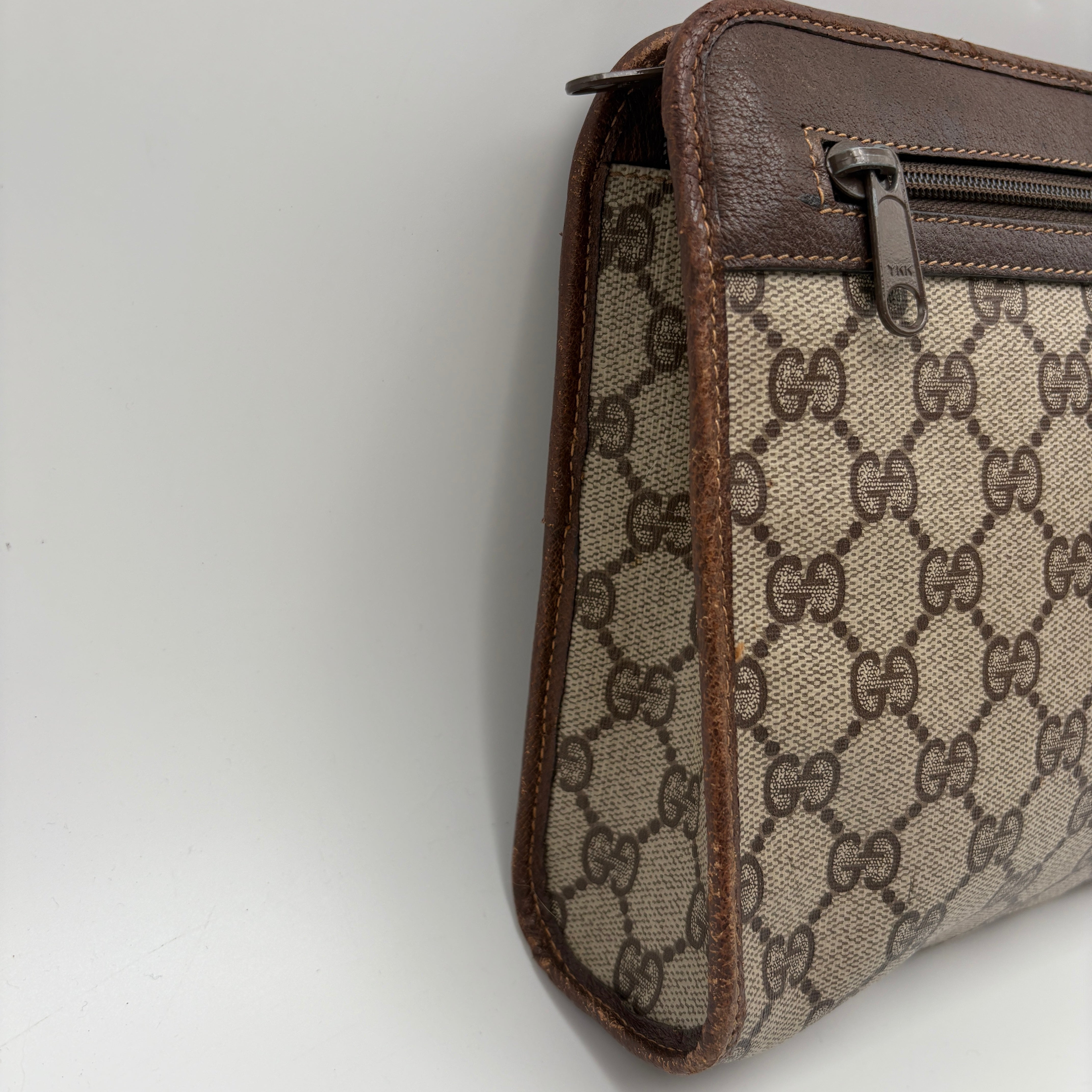 GUCCI GG CLUTCH BAG