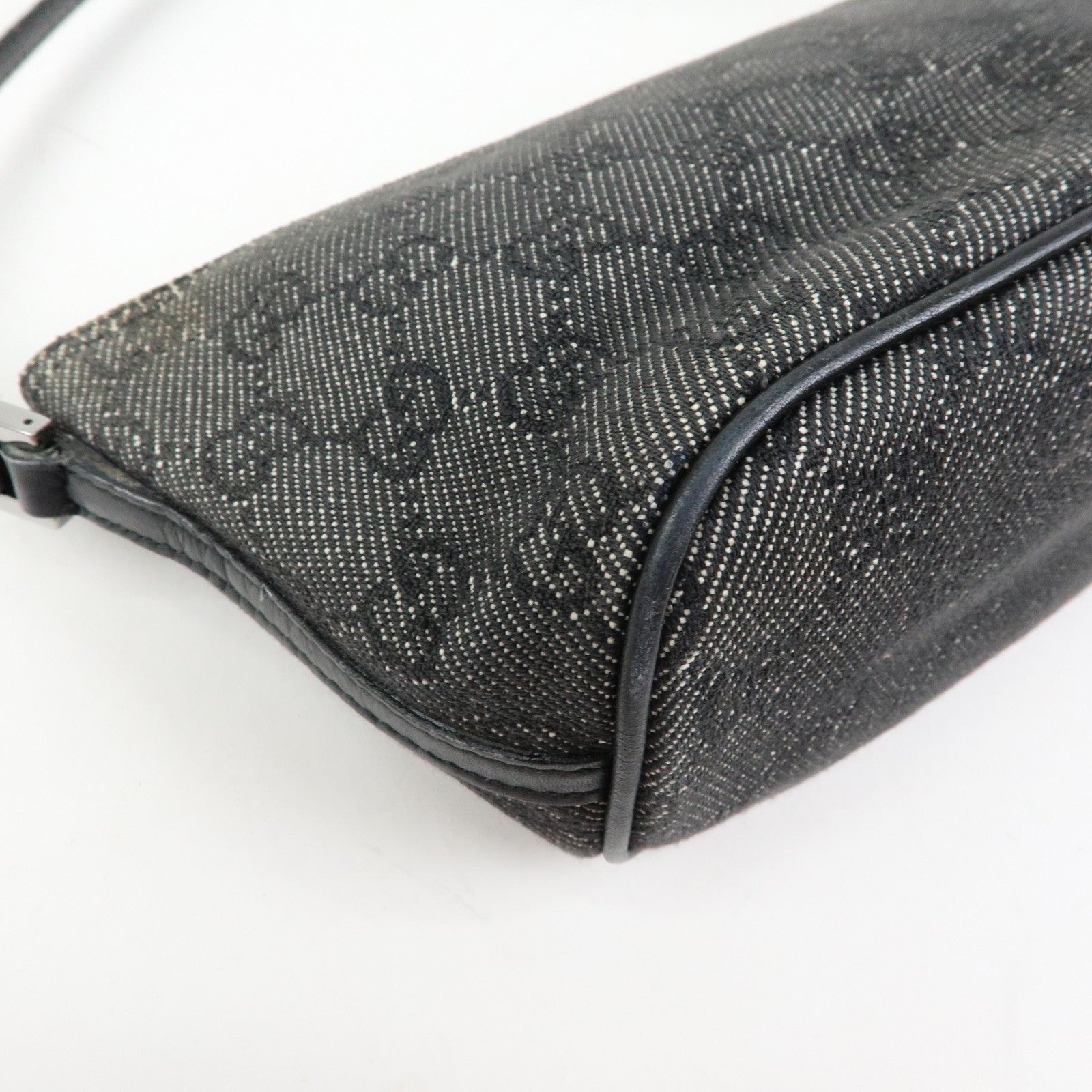 Gucci Boat Bag Accessory Pouch - Black, GG Canvas Leather 