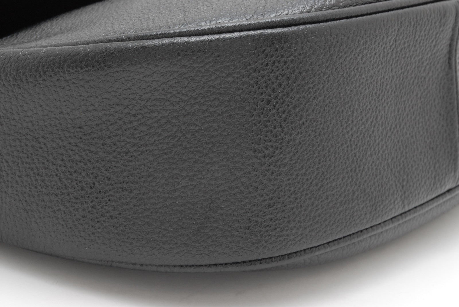 Saint Laurent Vintage Shoulder Bag - Black, Leather 