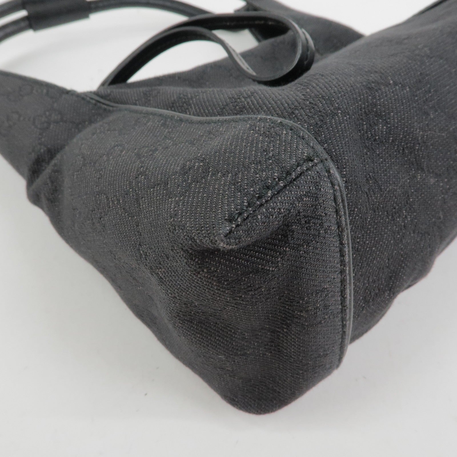 Gucci Shoulder Bag - Black, Leather 