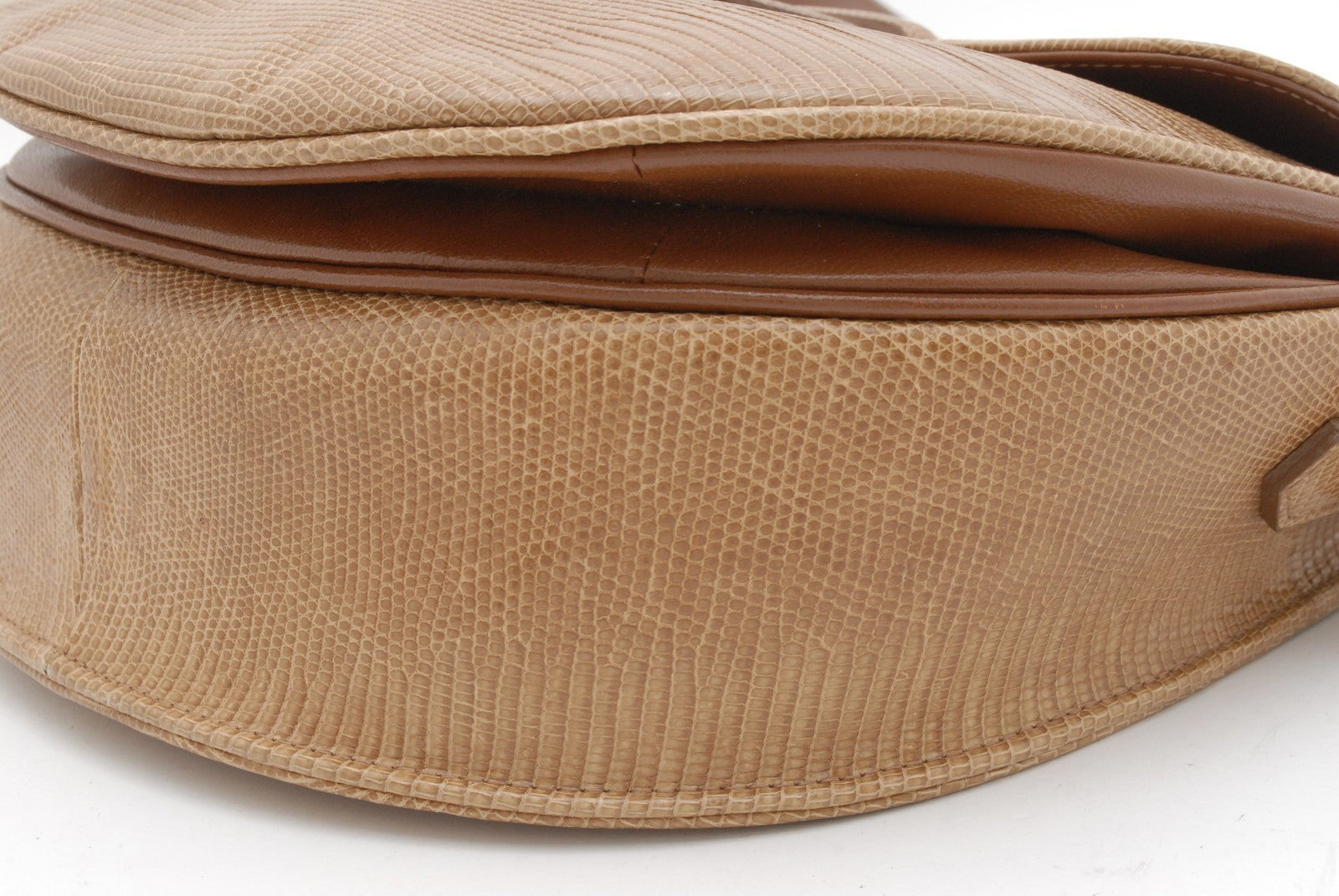 Saint Laurent Yves Saint Laurent Shoulder Bag - Beige, Leather