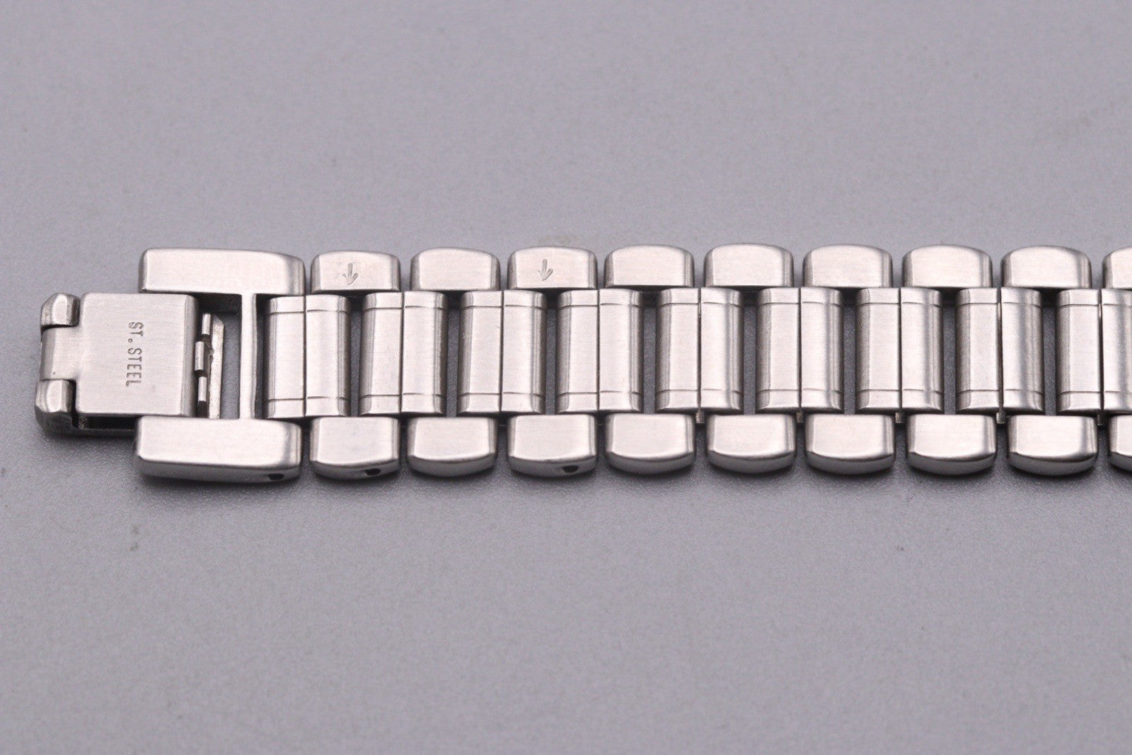 YVES SAINT LAURENT 6031-G11246 Watch - Silver, Stainless Steel