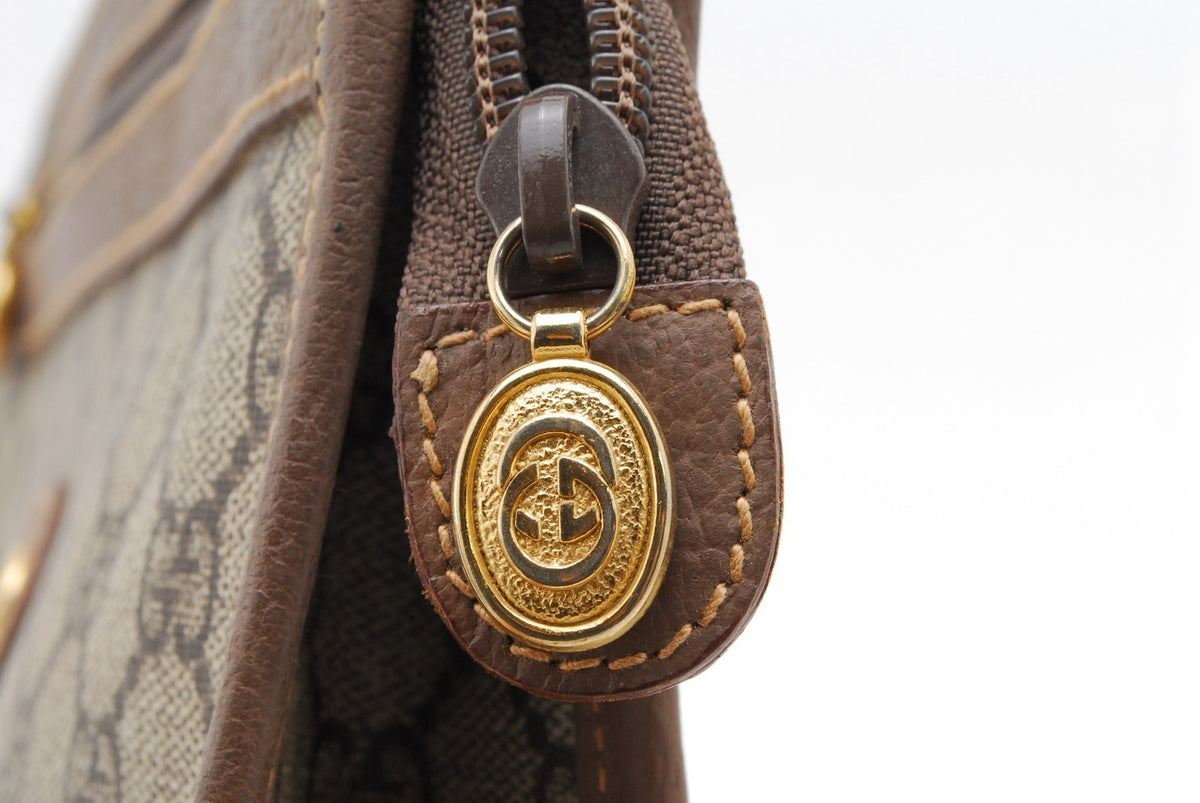 Gucci GG Supreme Monogram Clutch - Brown, PVC Leather