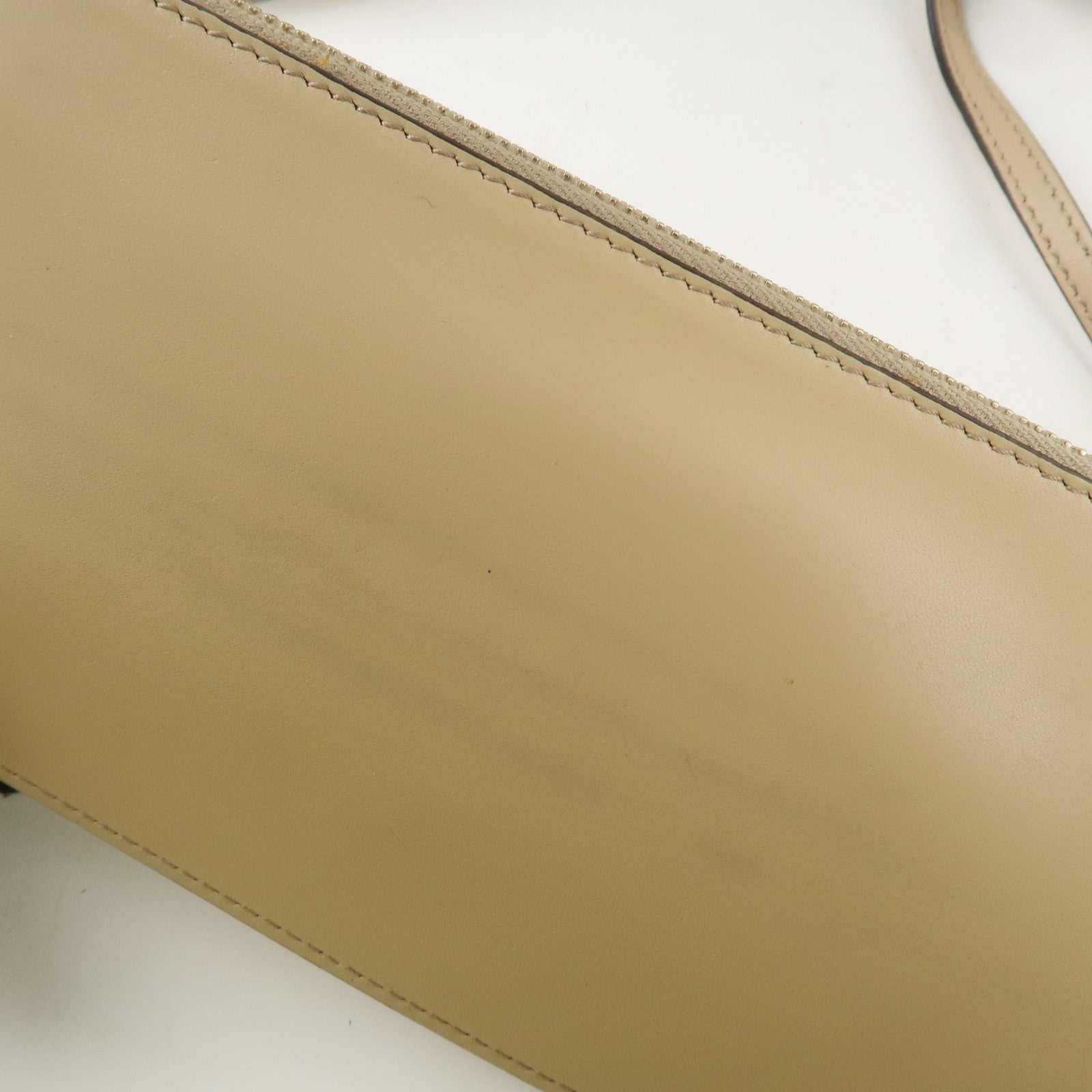 Gucci Tote Bag - Beige, Black, Haraco Leather