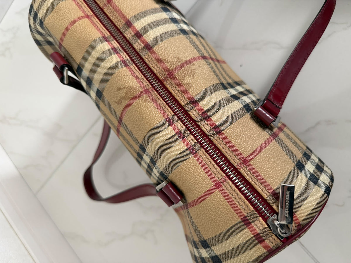 BURBERRY Nova Check Hand Bag- קשה להשגה!