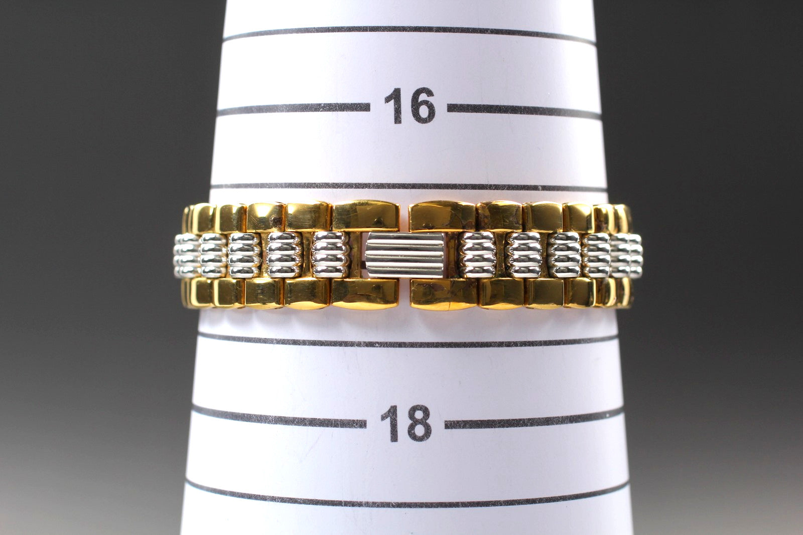 Christian Dior 48.133 Watch - Gold, Stainless Steel