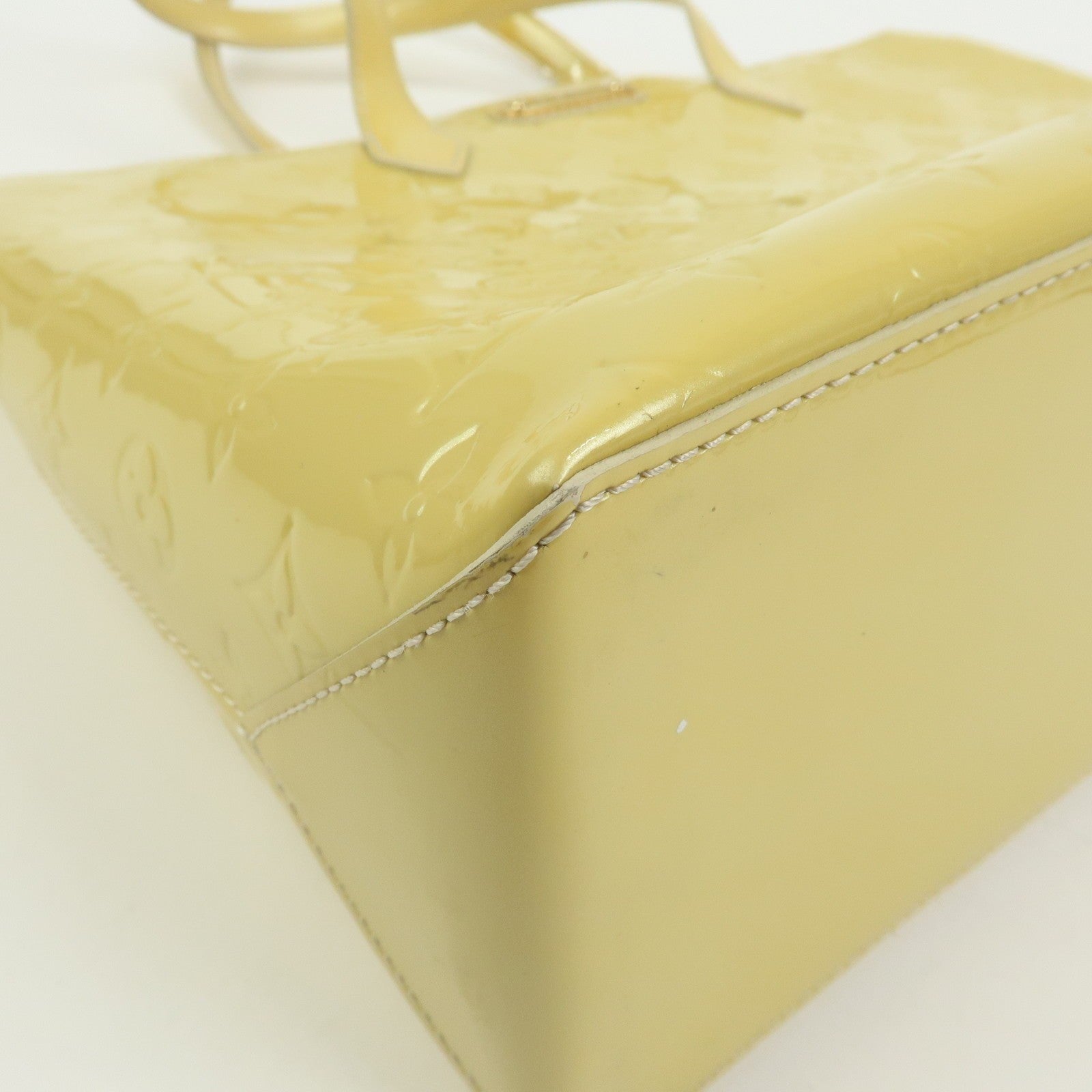 Louis Vuitton Tote Bag - Blanc Corail, Vernis Leather