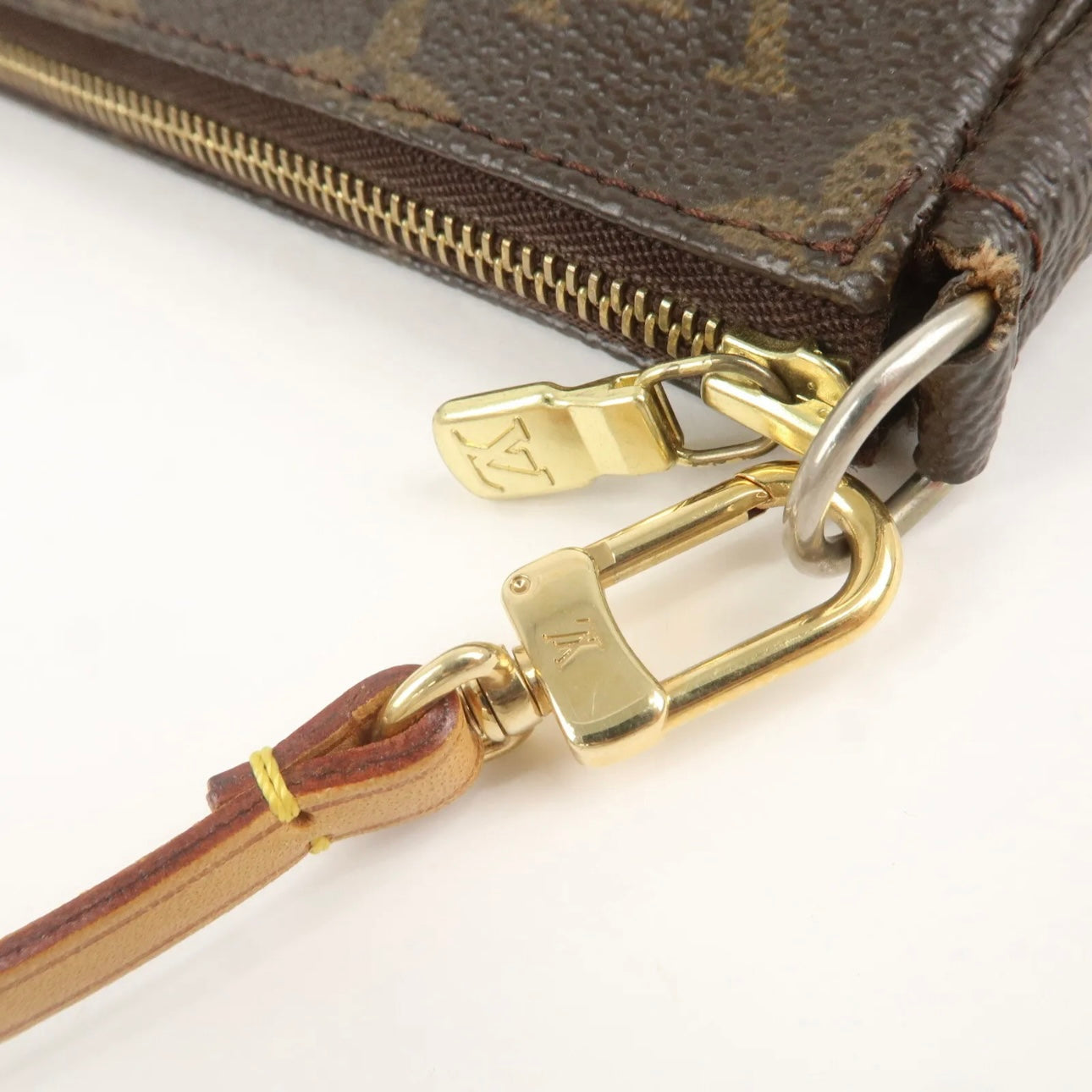 Pochette Accessoires Hand Bag