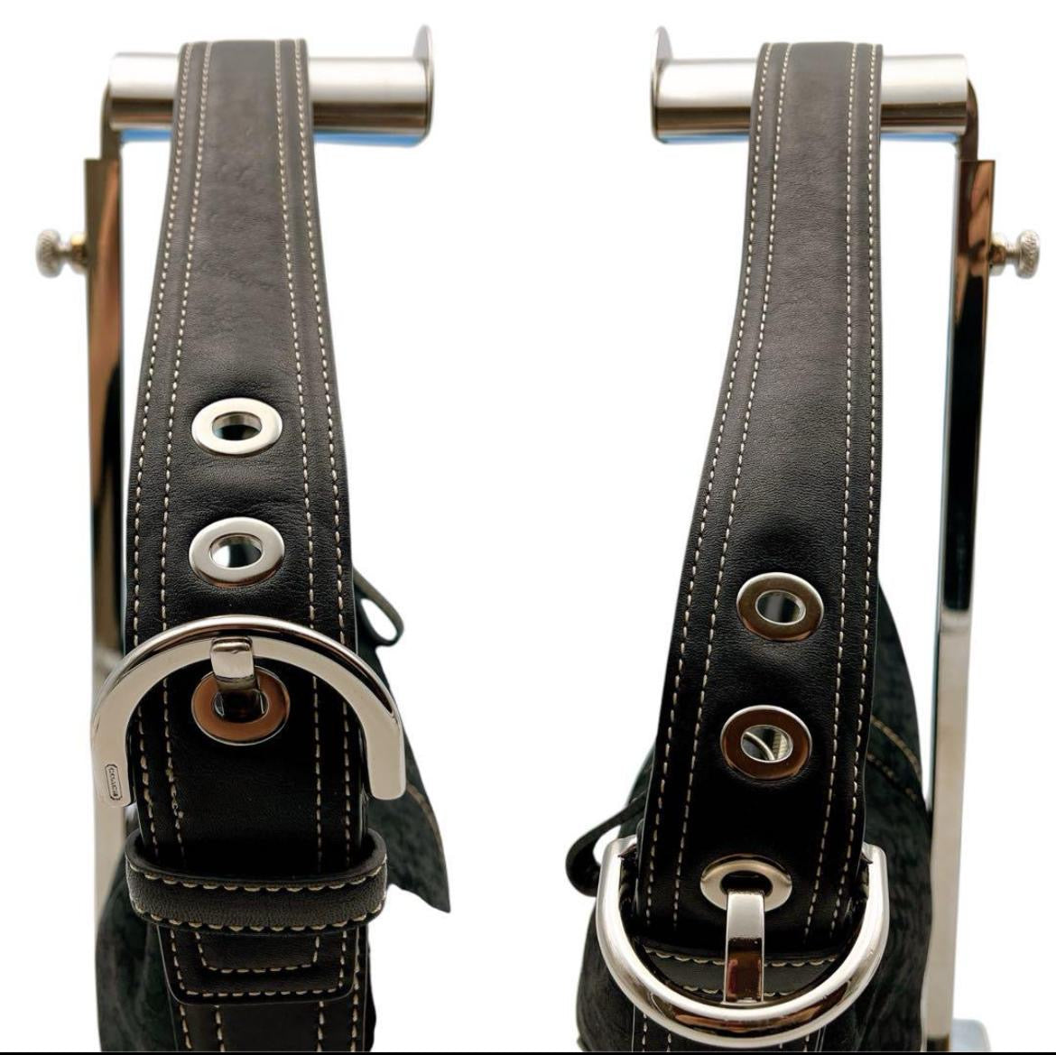 Coach signature black