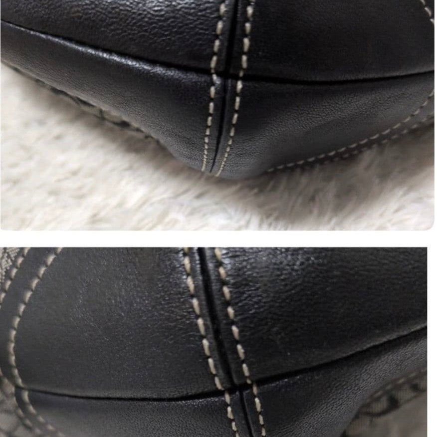 Coach Signature Black& Great shoulder bag